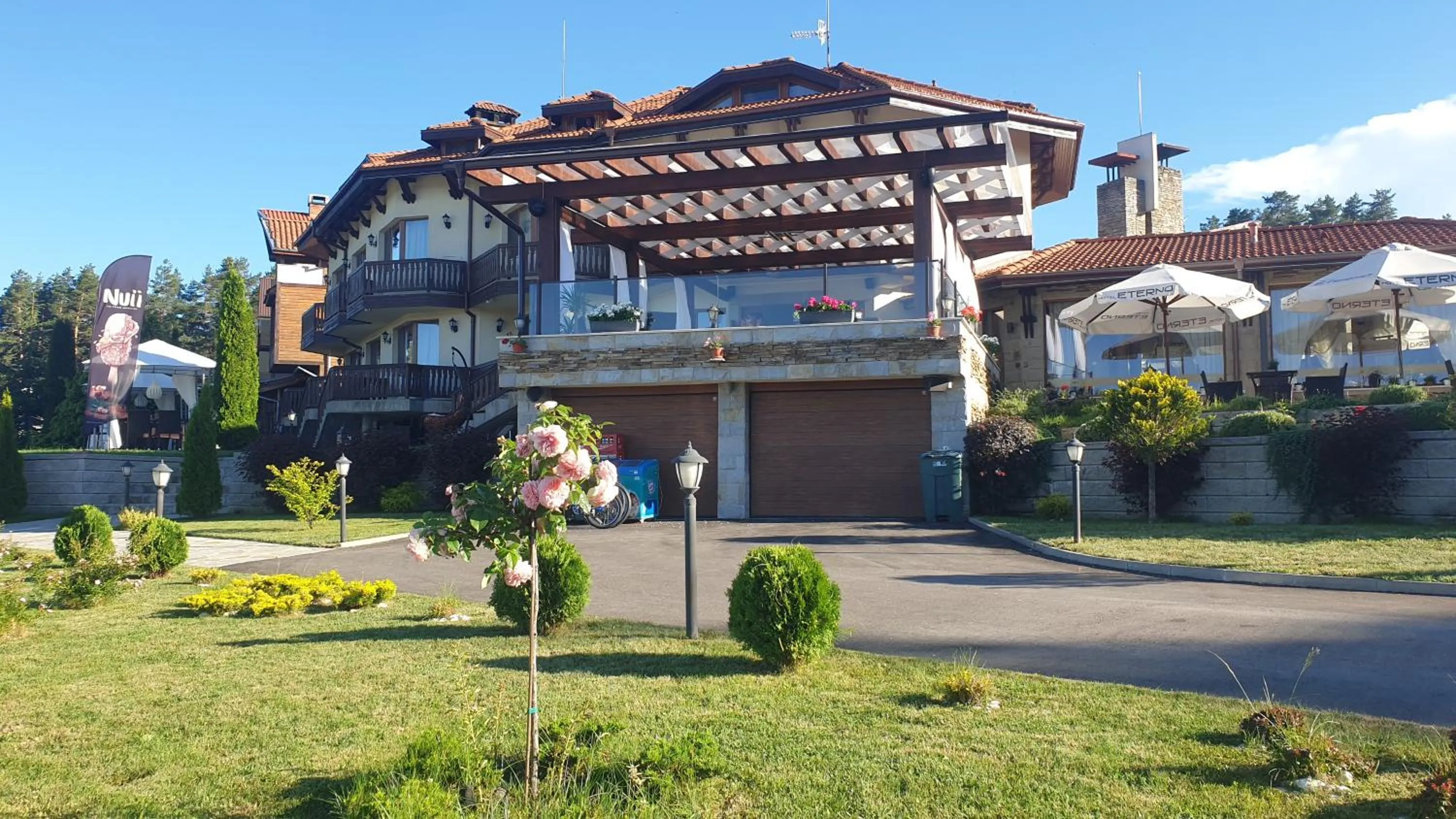 Property building in Family Hotel Eterno