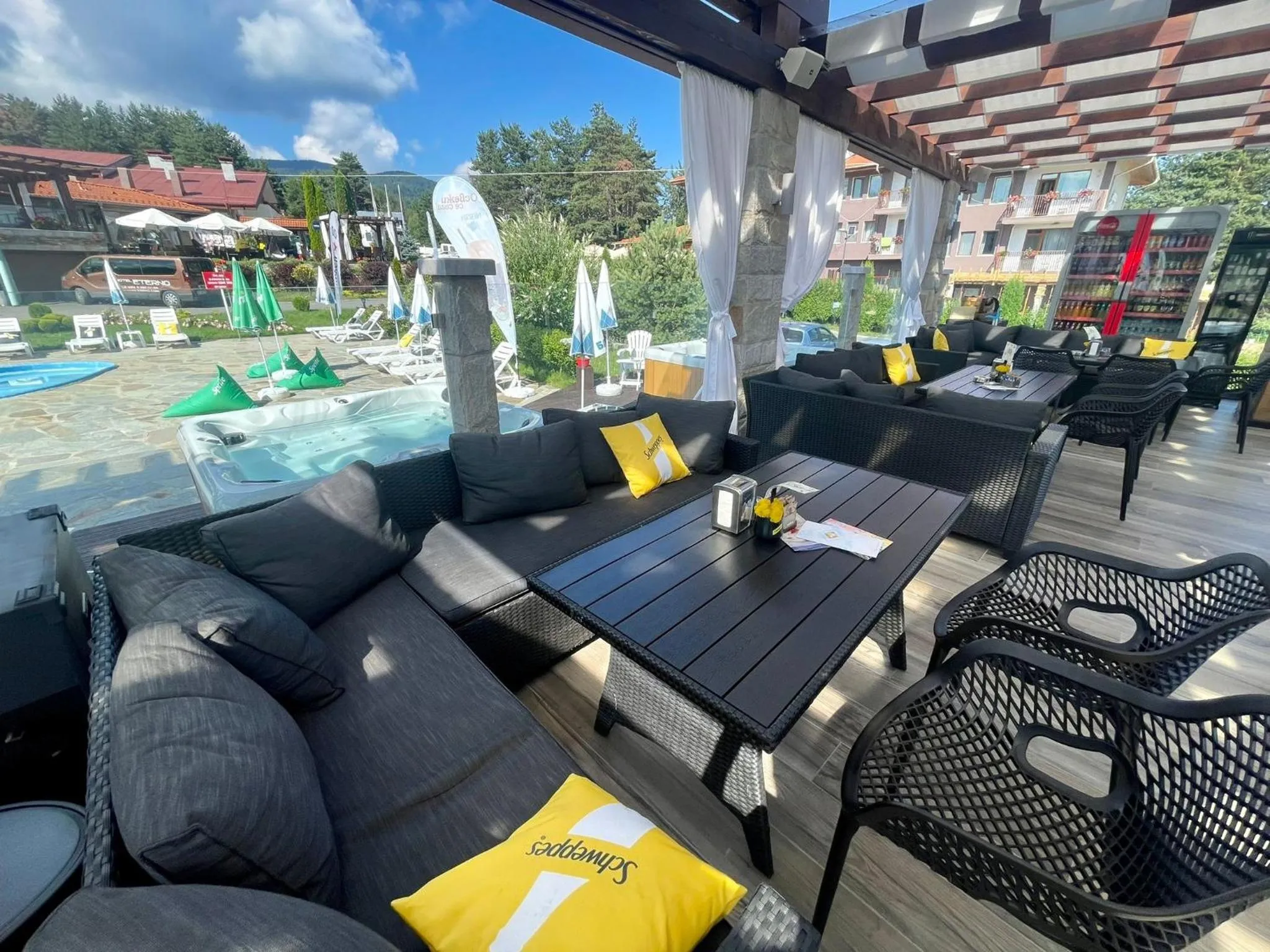 Restaurant/places to eat in Family Hotel Eterno