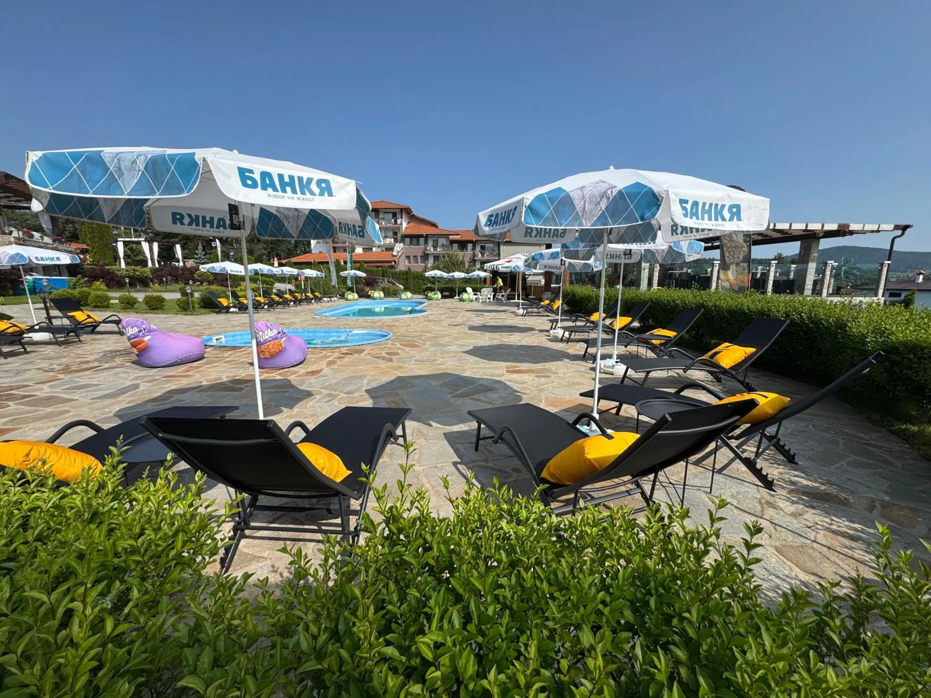 Swimming pool in Family Hotel Eterno