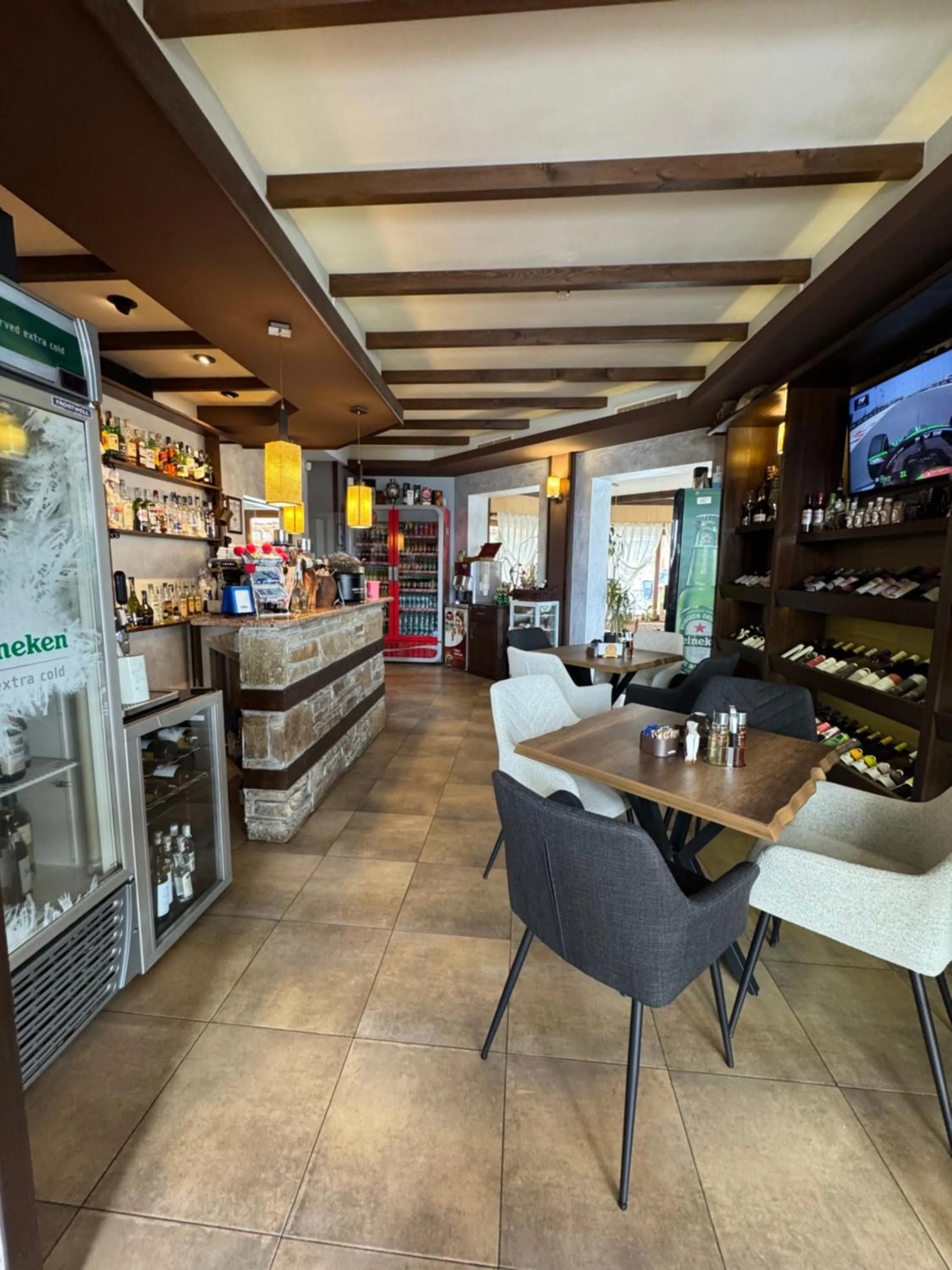 Restaurant/places to eat in Family Hotel Eterno