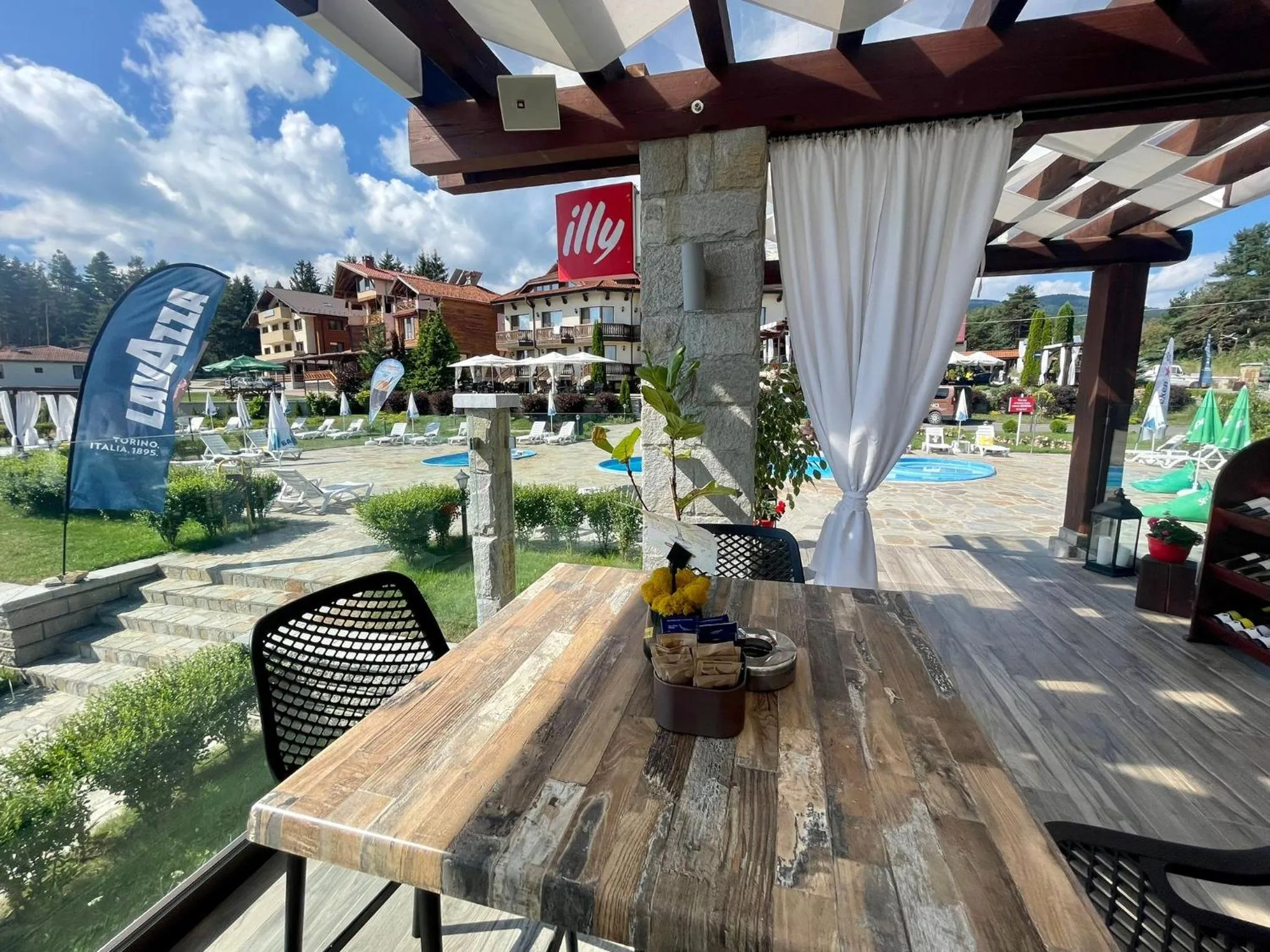 Restaurant/places to eat in Family Hotel Eterno