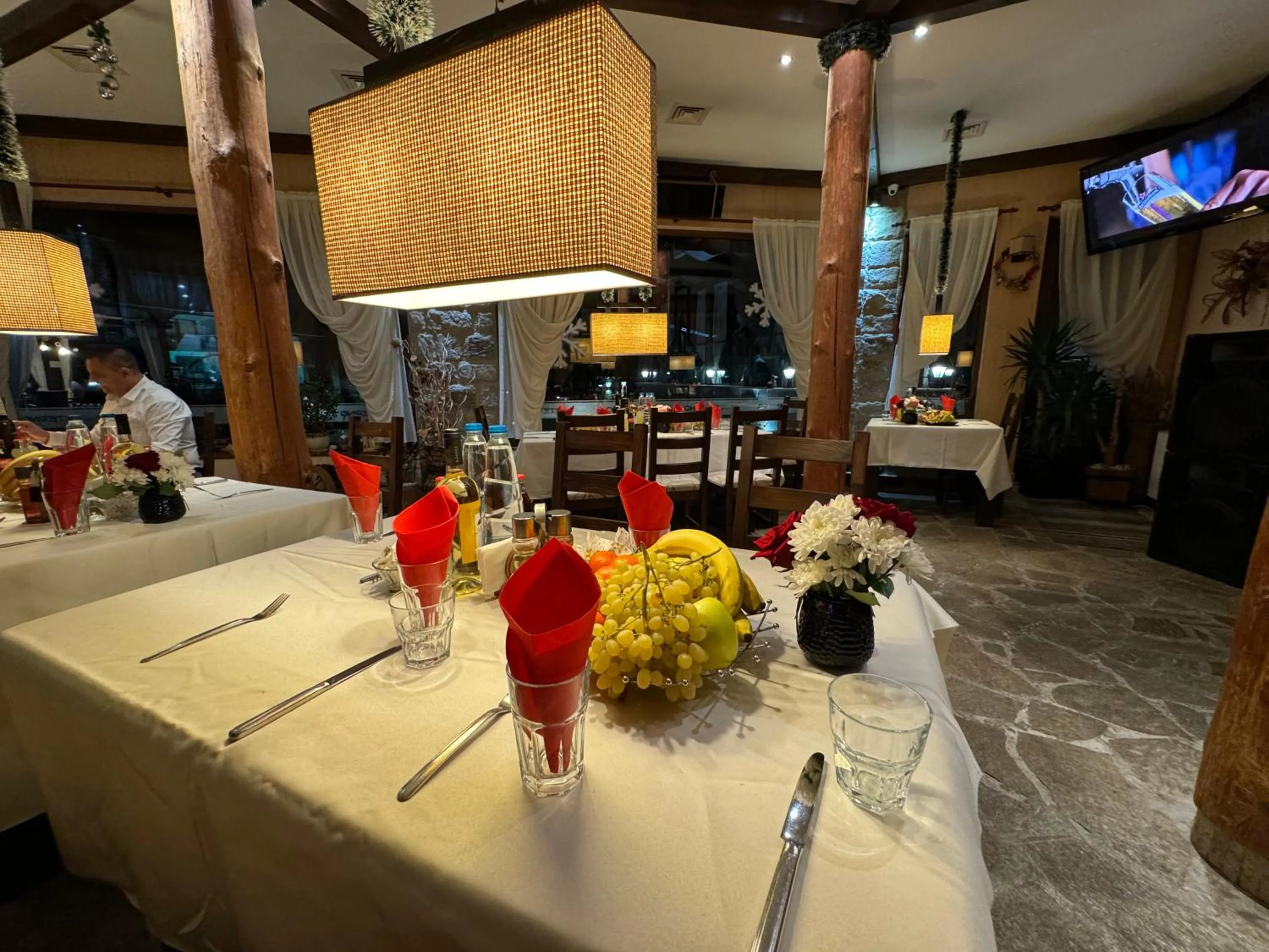 Restaurant/places to eat in Family Hotel Eterno