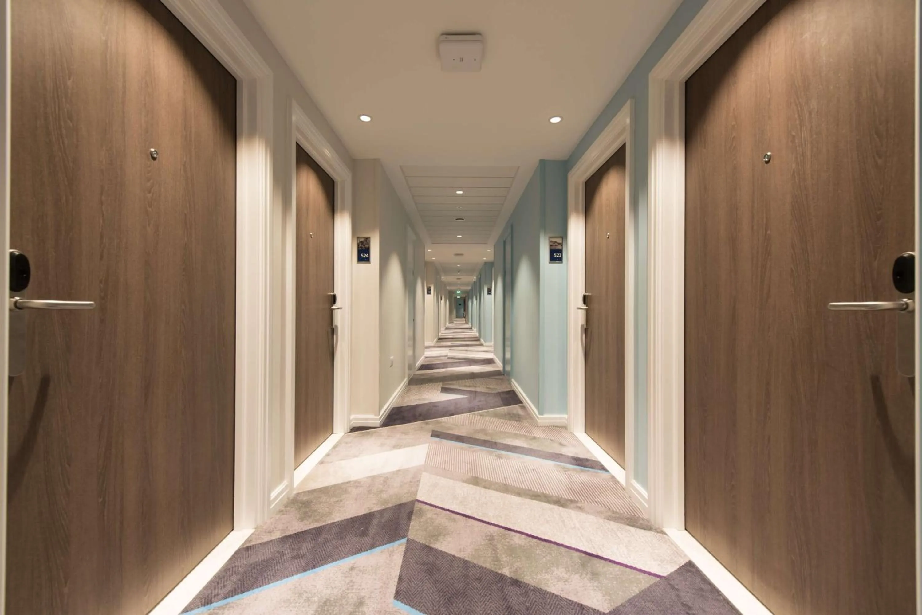 Lobby or reception in Hampton By Hilton Edinburgh West End