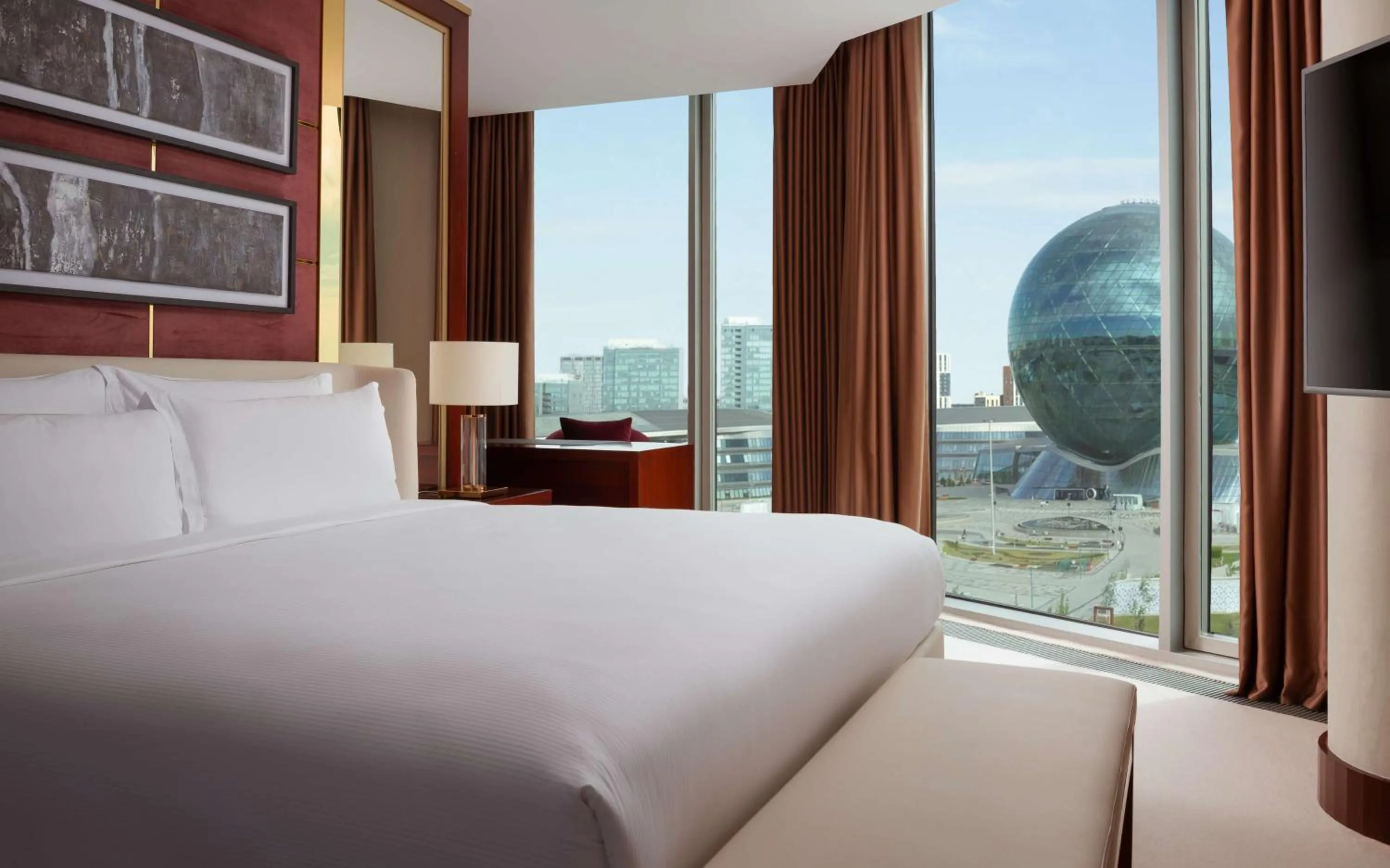 Bed in Hilton Astana