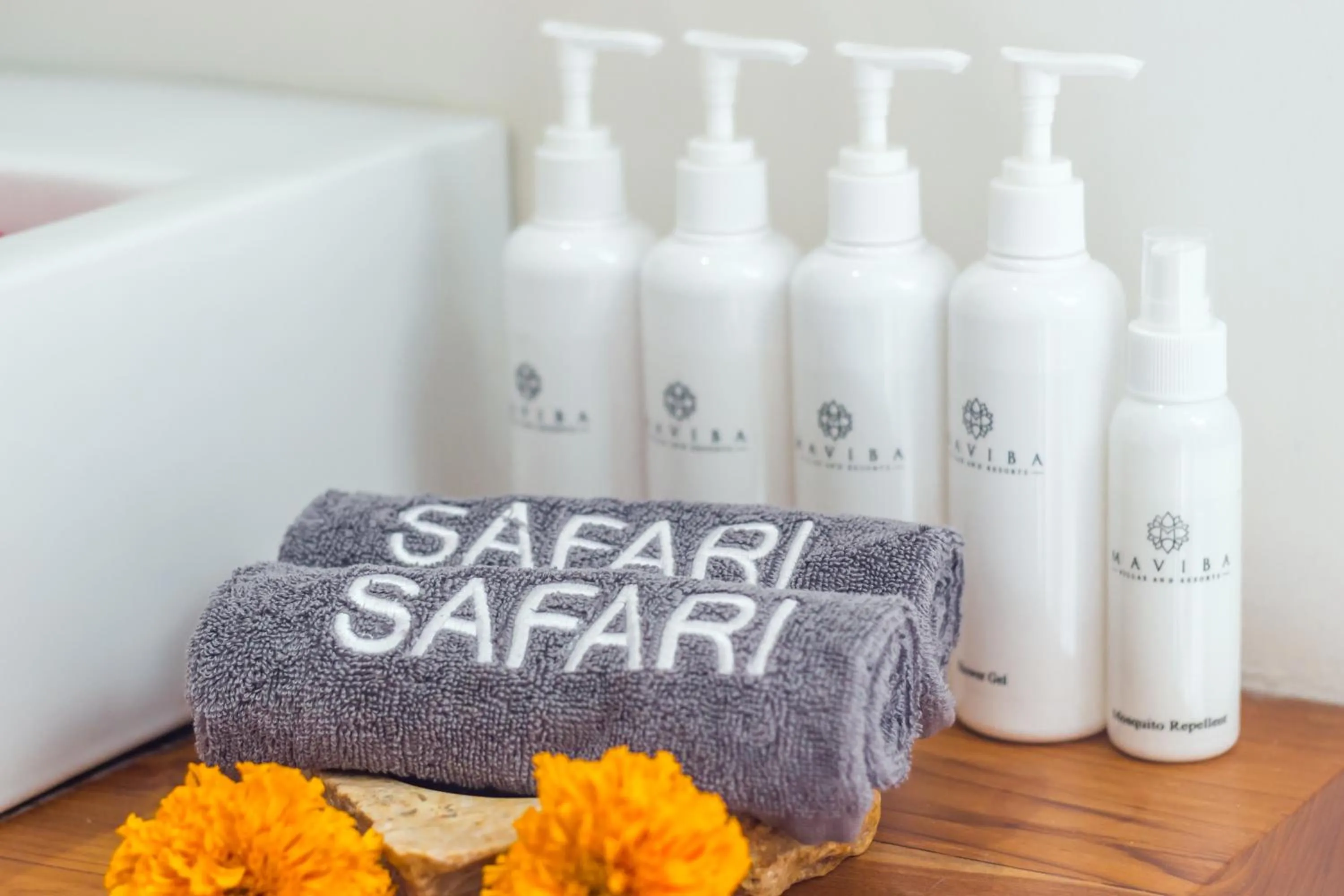 Logo/Certificate/Sign in Villa Safari