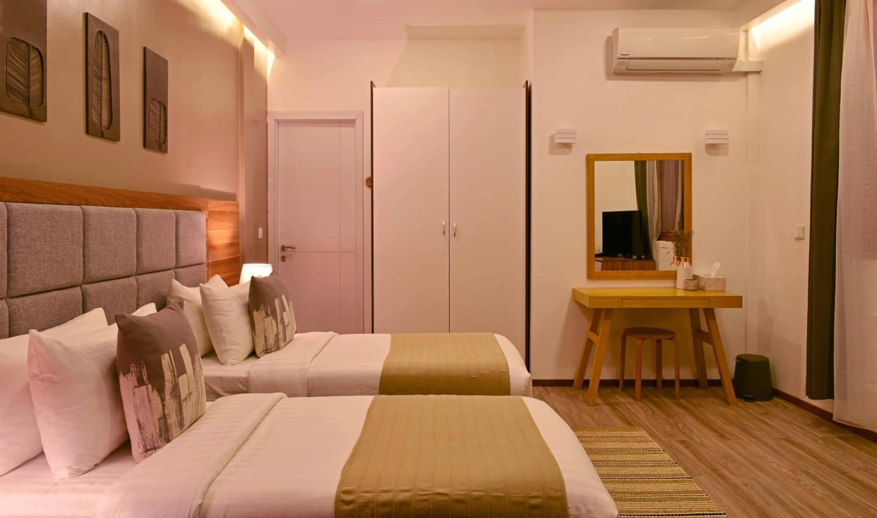 Photo of the whole room, Bed in Veli Vilaa