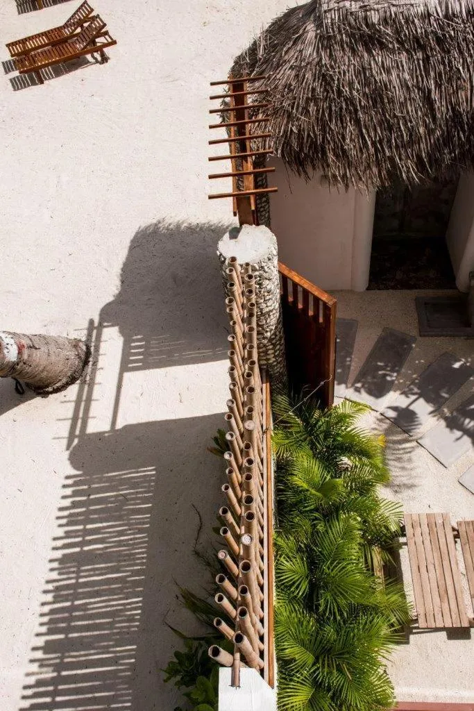 Facade/entrance in Veli Vilaa