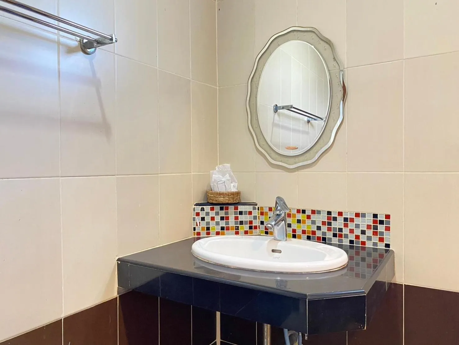 Bathroom in Chaophayathara Riverside Hotel