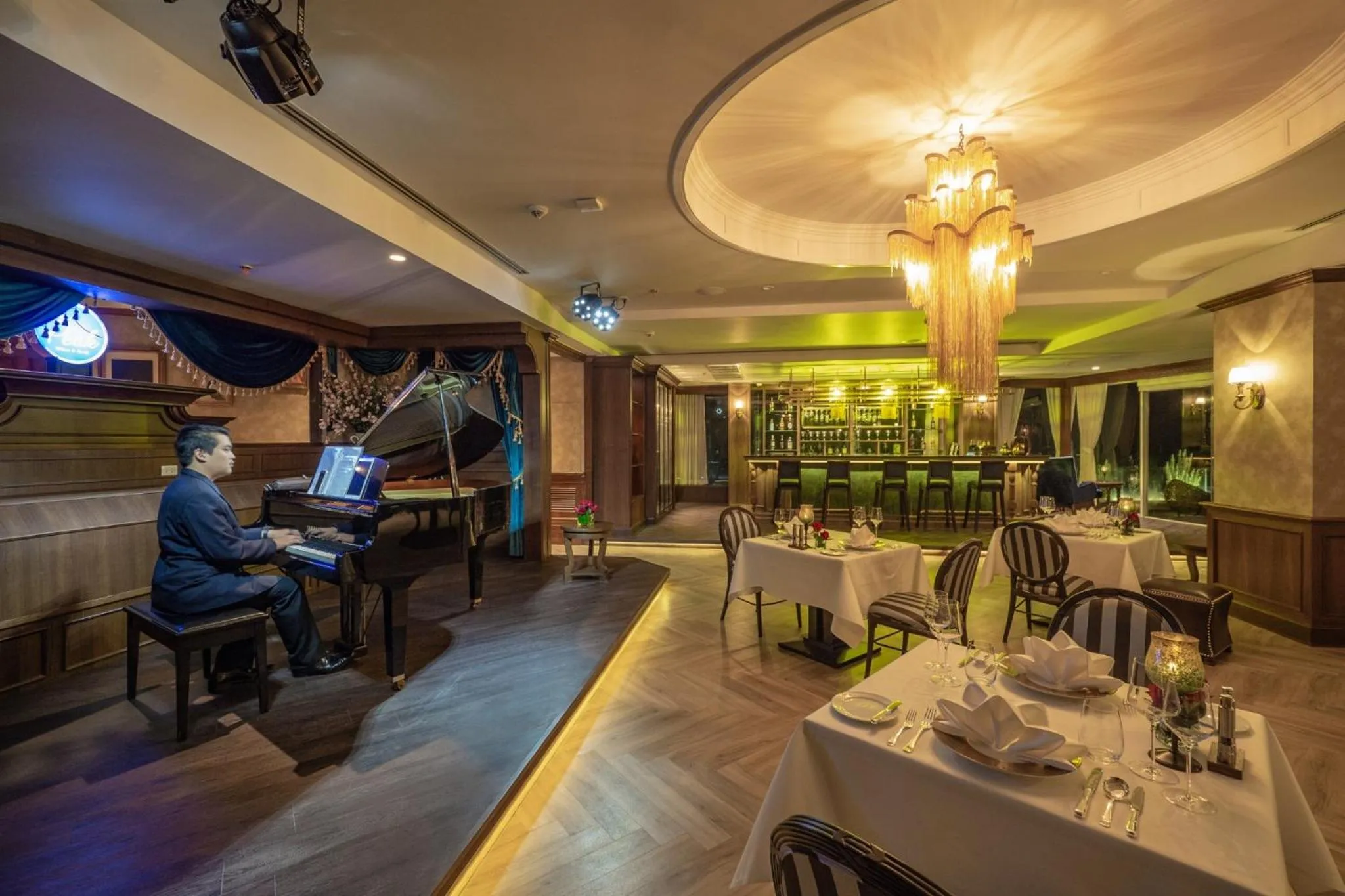 Restaurant/places to eat in The Riverie by Katathani