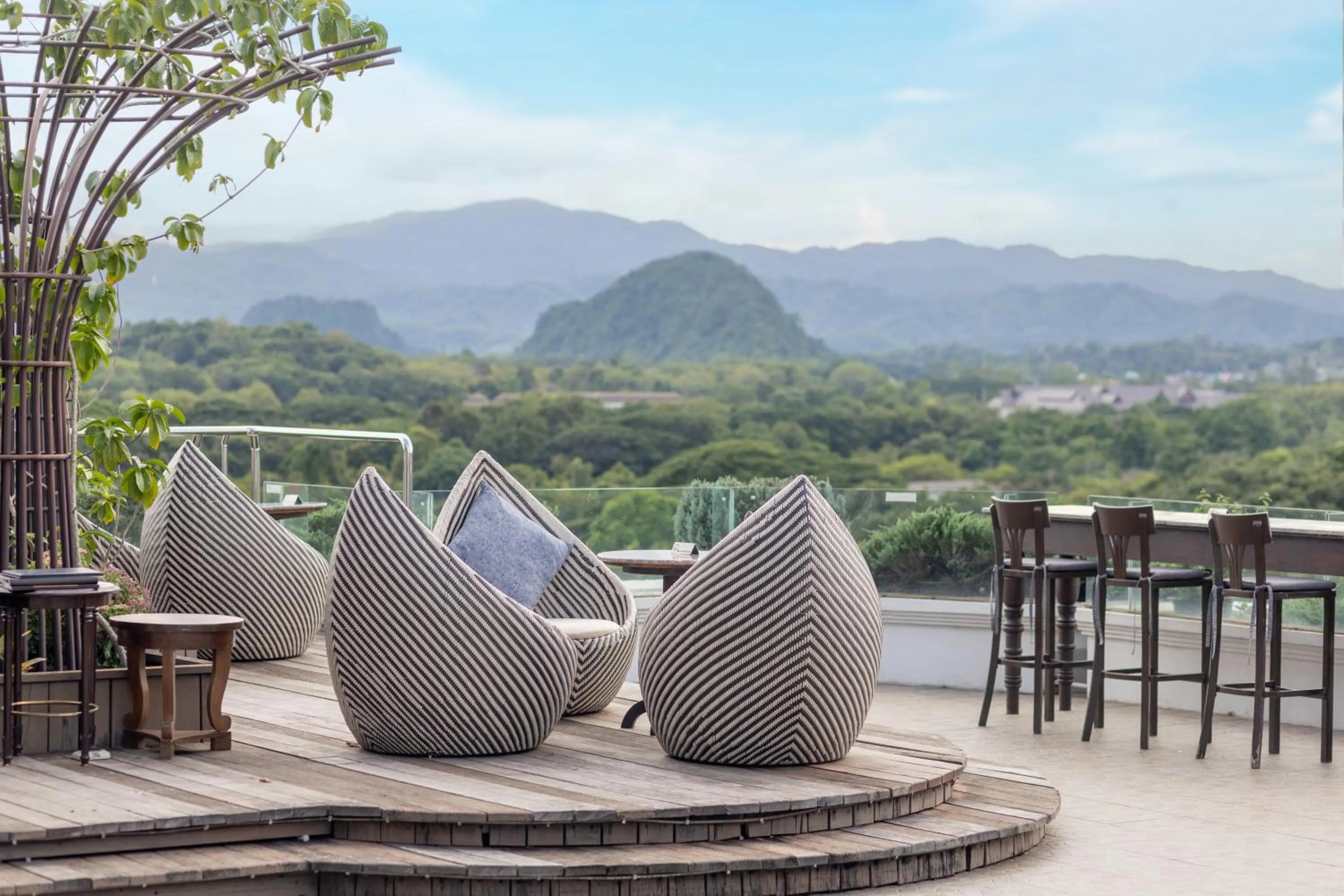 Restaurant/places to eat in The Riverie by Katathani