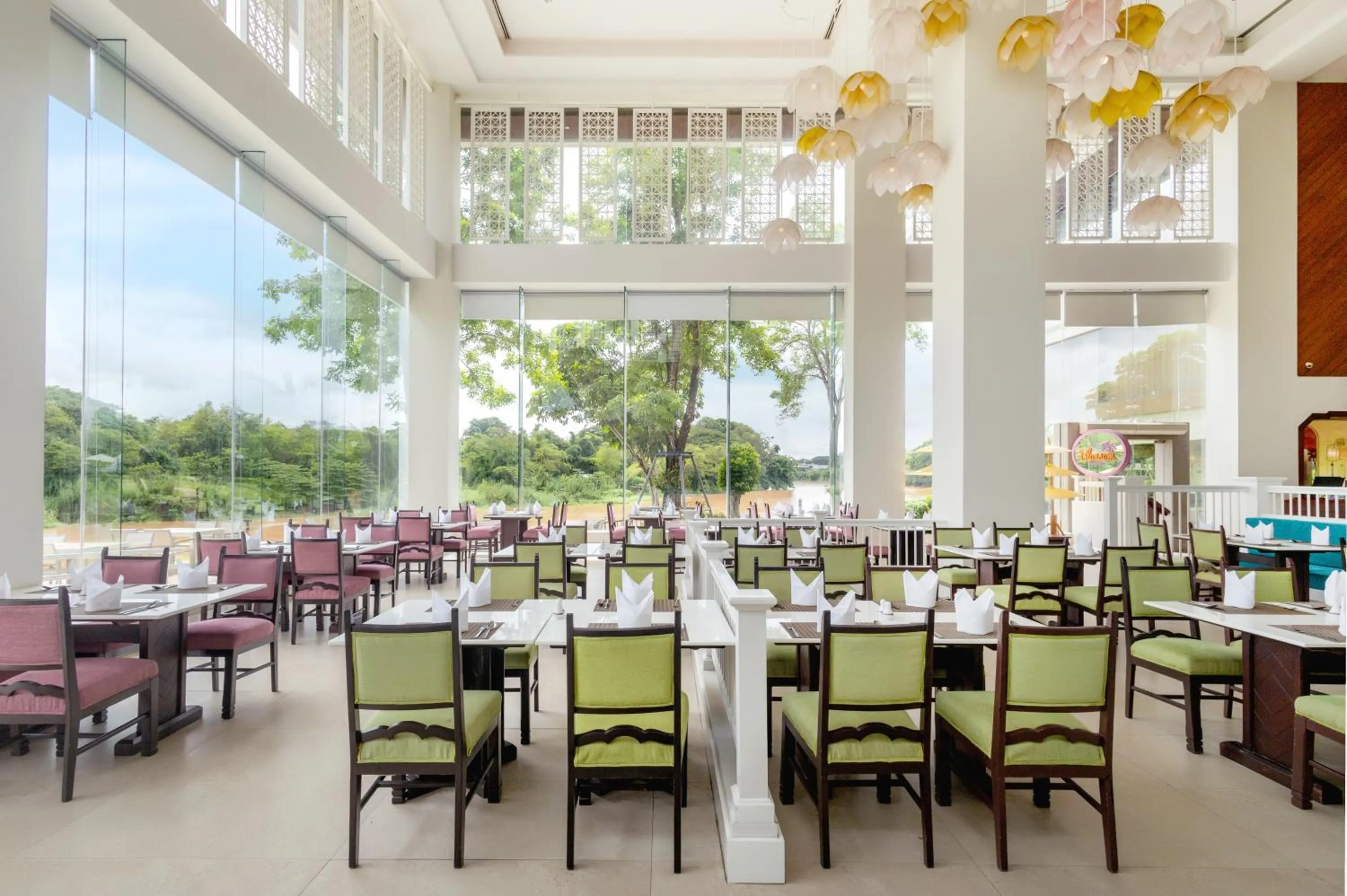 Restaurant/places to eat in The Riverie by Katathani