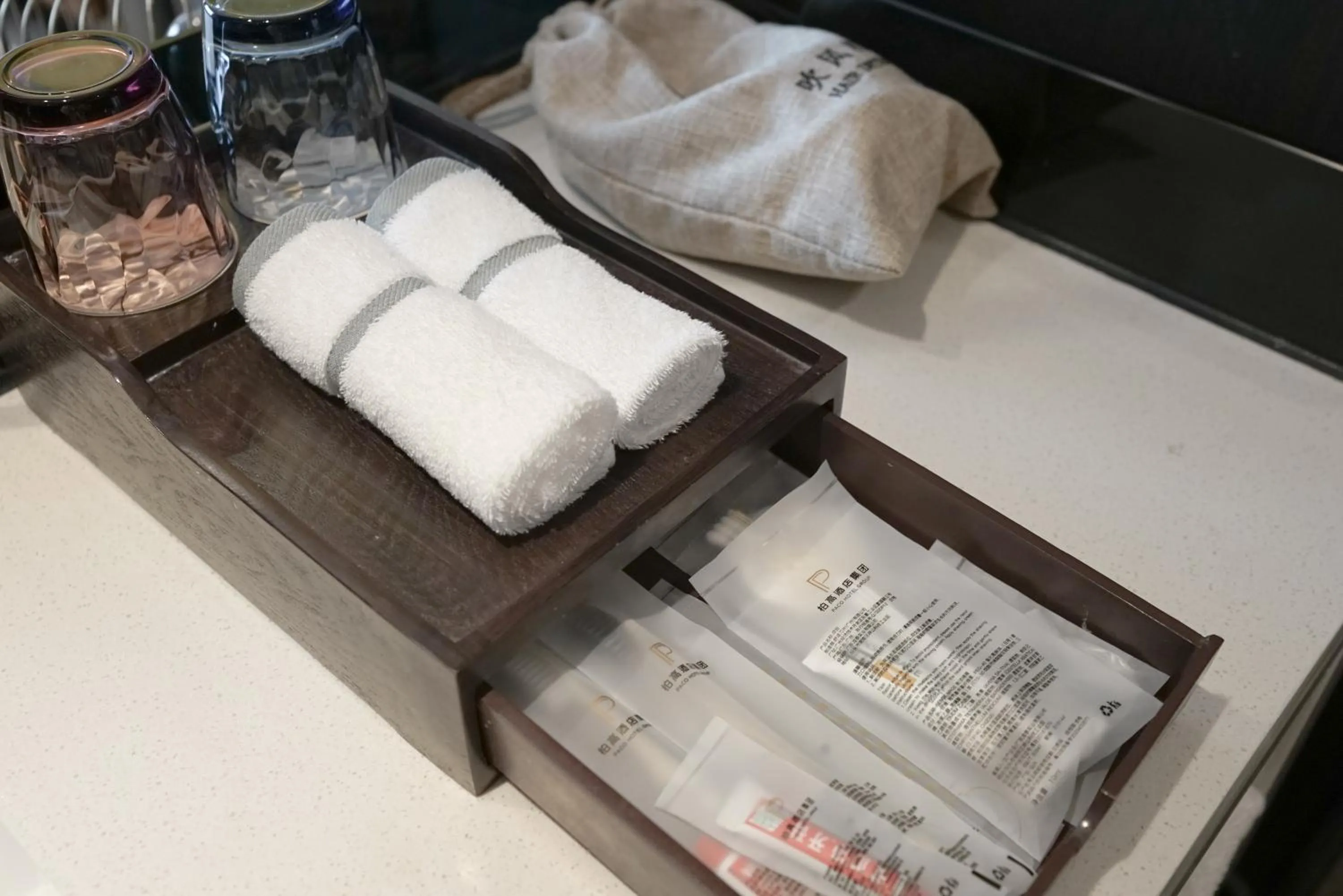 Bathroom in Paco Hotel Datang Metro Guangzhou-Free breakfast and proximity to Pazhou Exhibition Center