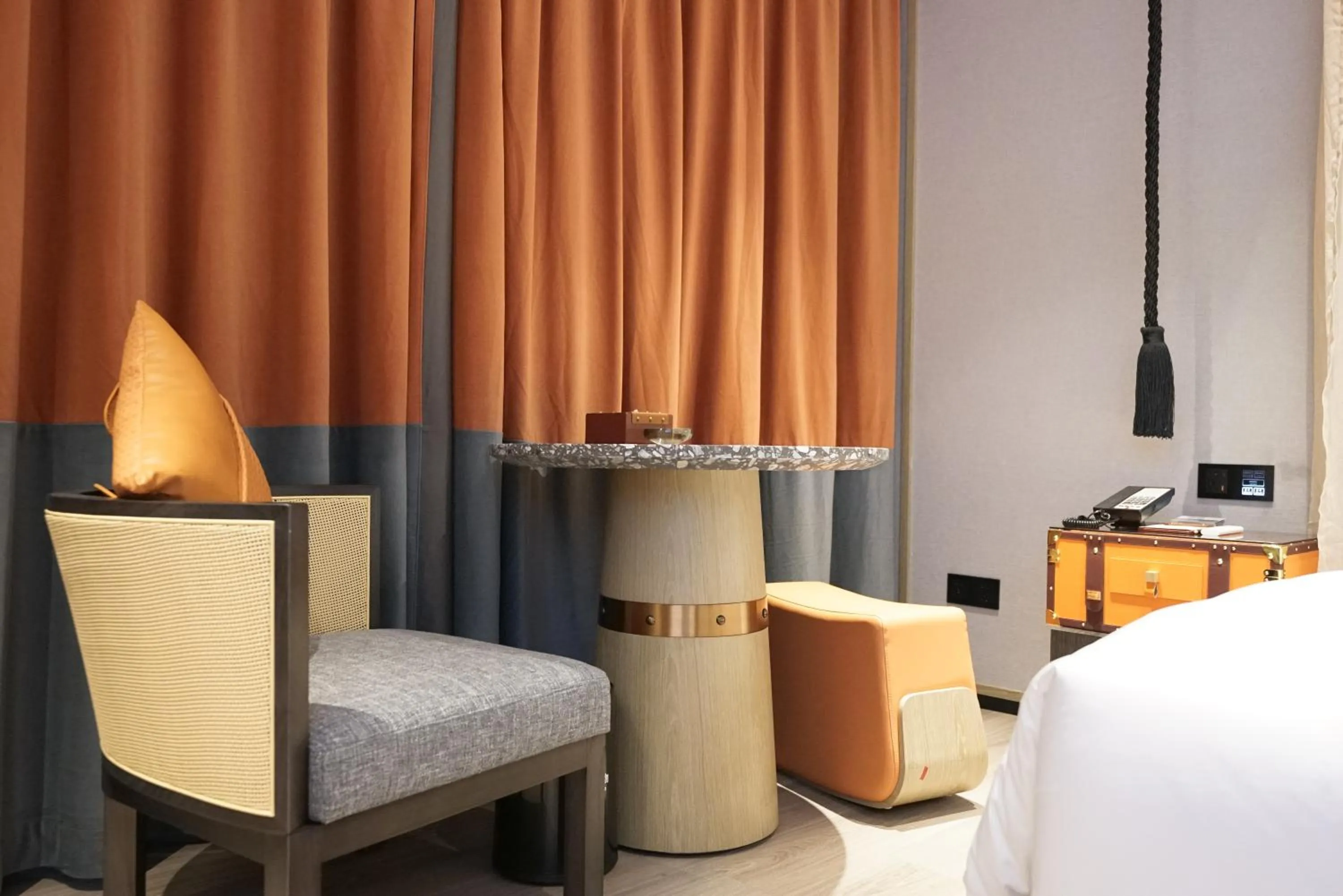 Seating area in Paco Hotel Datang Metro Guangzhou-Free breakfast and proximity to Pazhou Exhibition Center