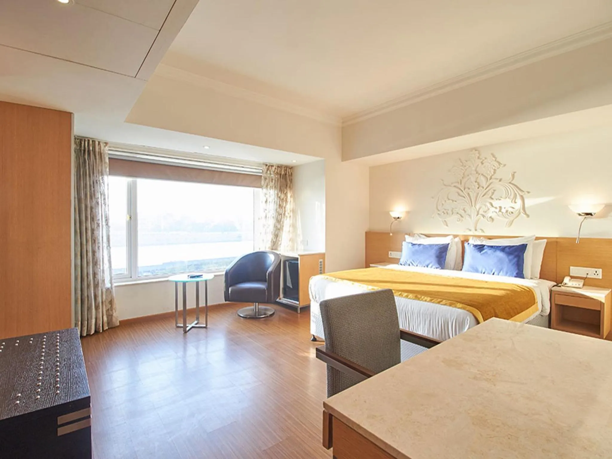 Bedroom, Bed in Sarovar Portico Rivera Ahmedabad