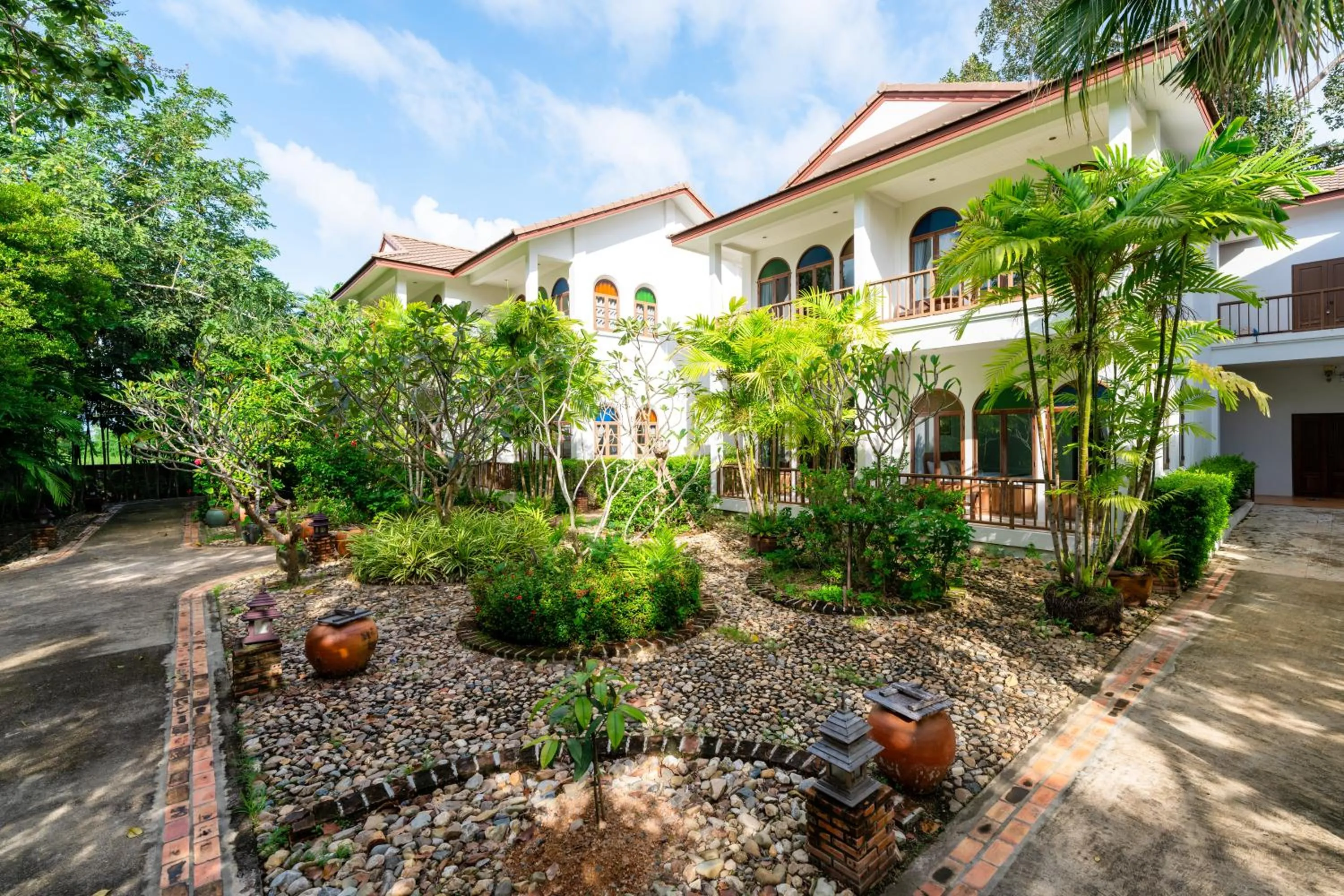 Baan Imm Sook Resort