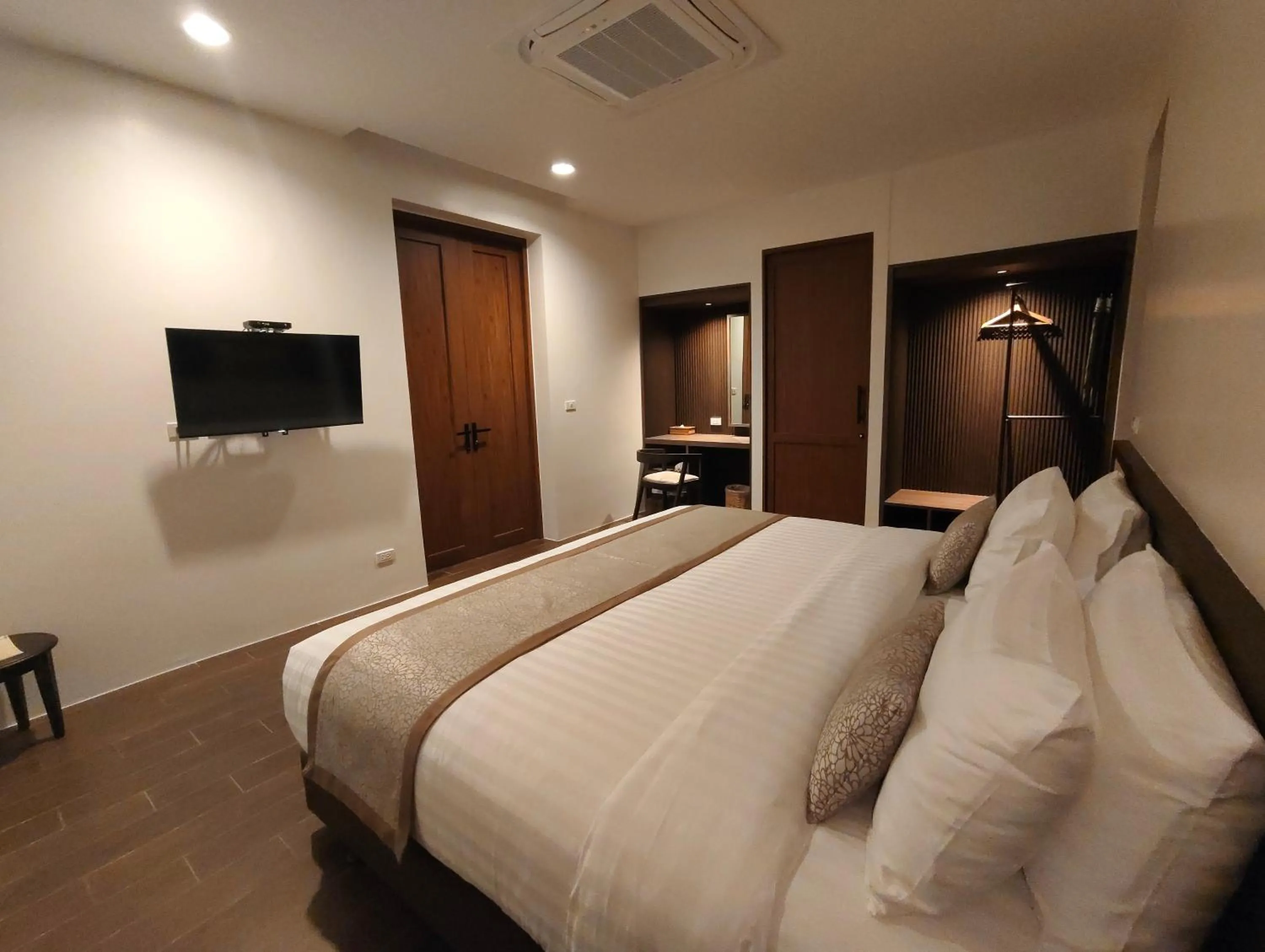 Bed in Baan Imm Sook Resort