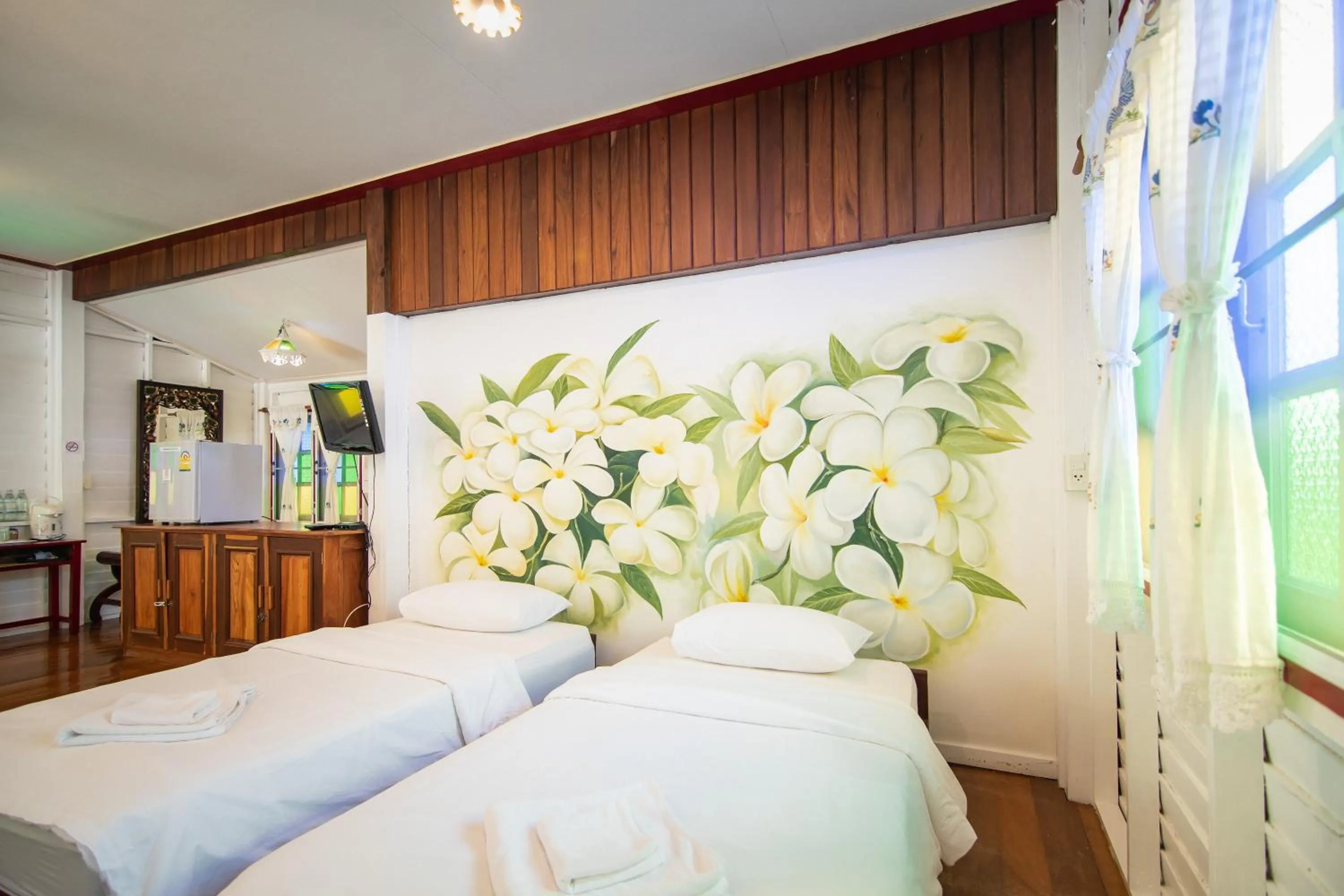 Bed in Baan Imm Sook Resort