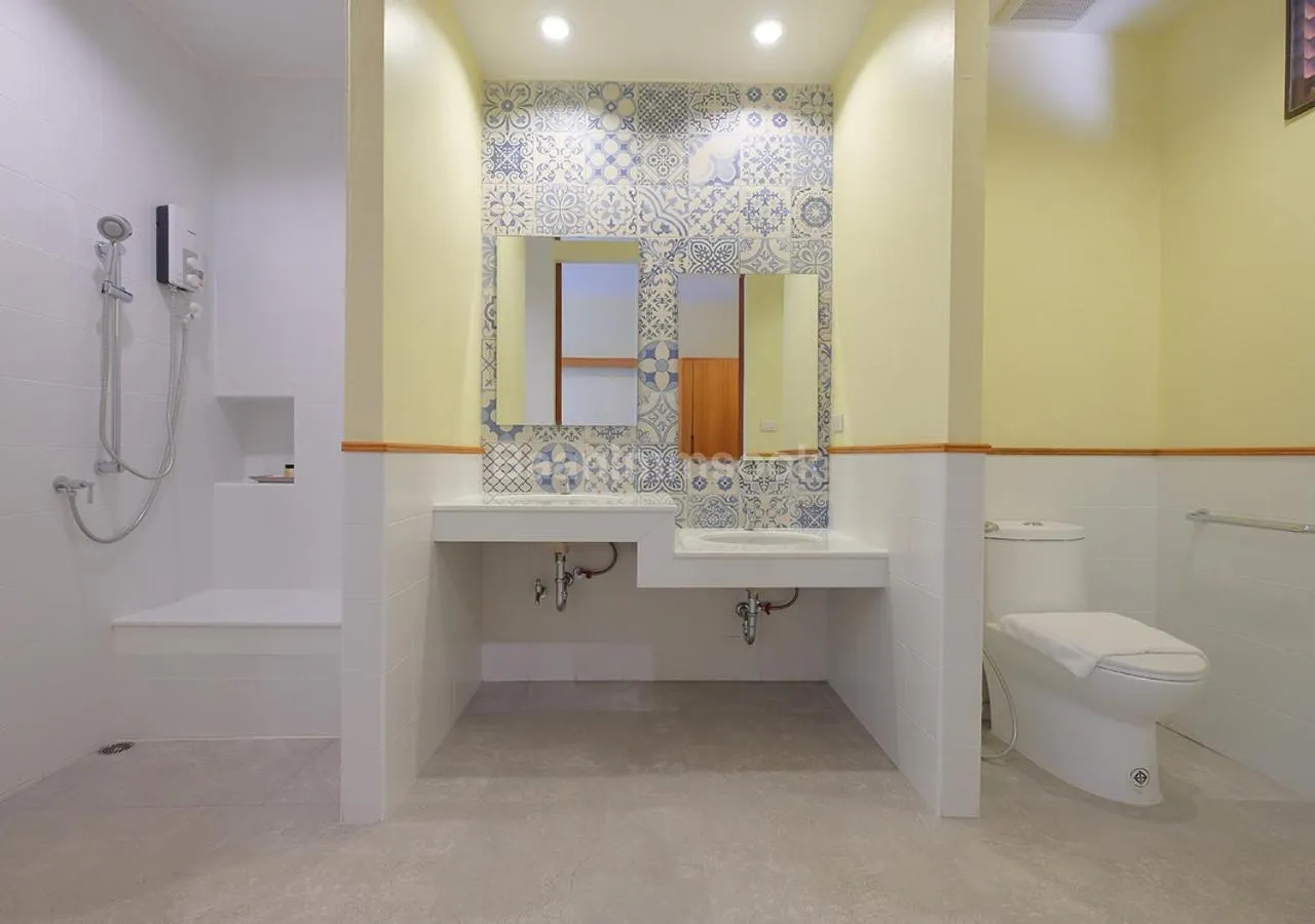 Toilet in Baan Imm Sook Resort