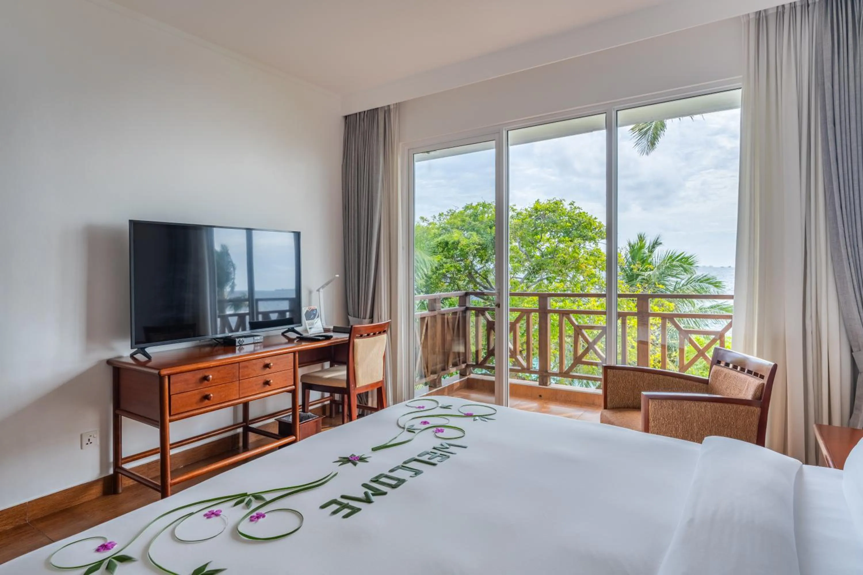 Bedroom, Bed in Hulhule Island Hotel- Private Beach Access & Airport Pick-up and Drop