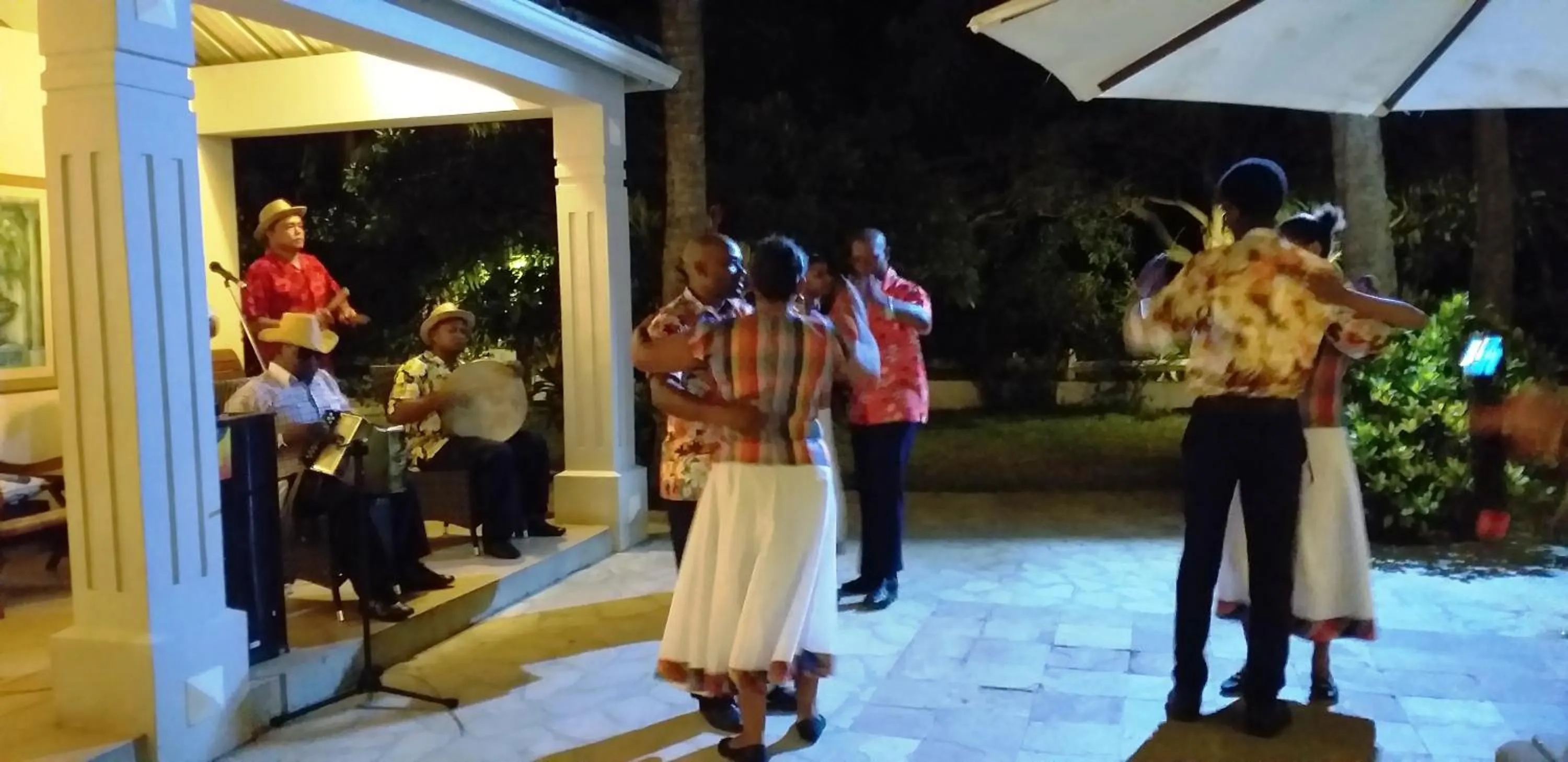 Evening entertainment in Cocotiers Hotel - Rodrigues