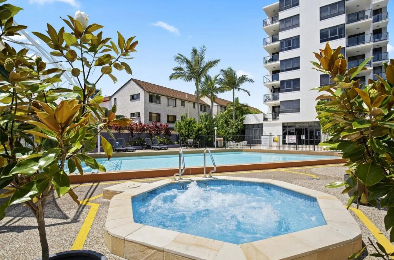 Property building in Aqualine Apartments On The Broadwater