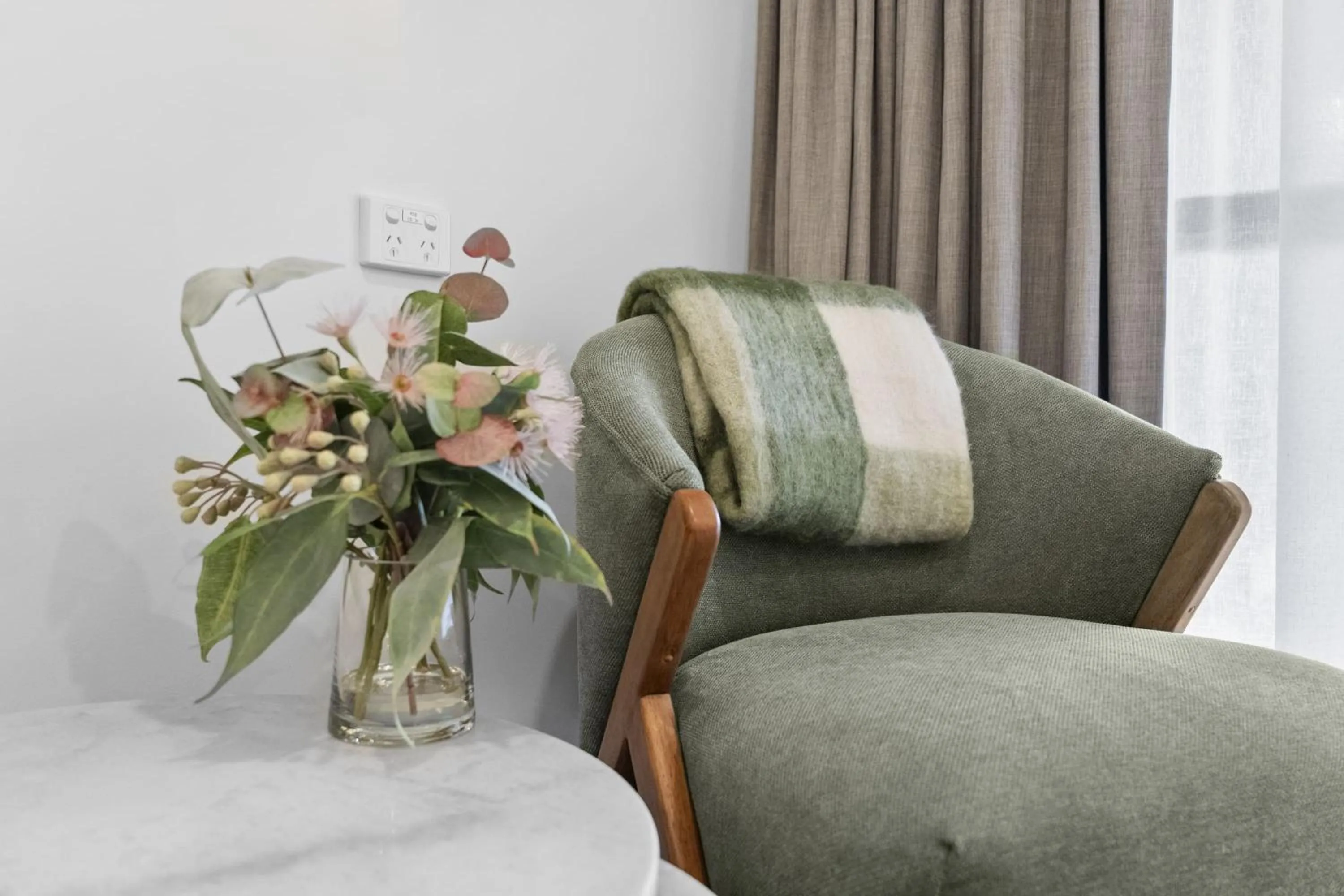 Shower in Beechworth Motor Inn