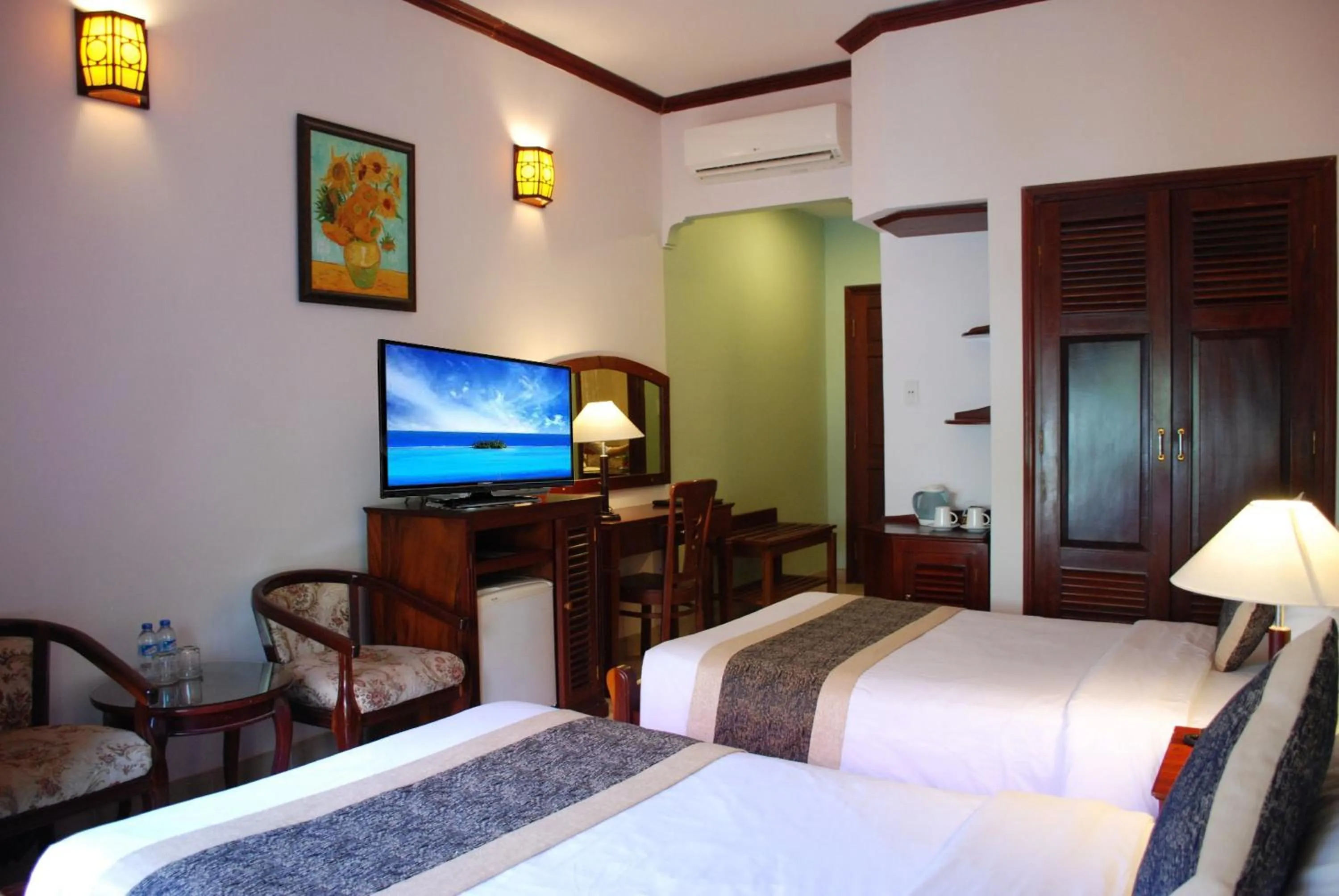 Bed in Canary Beach Resort