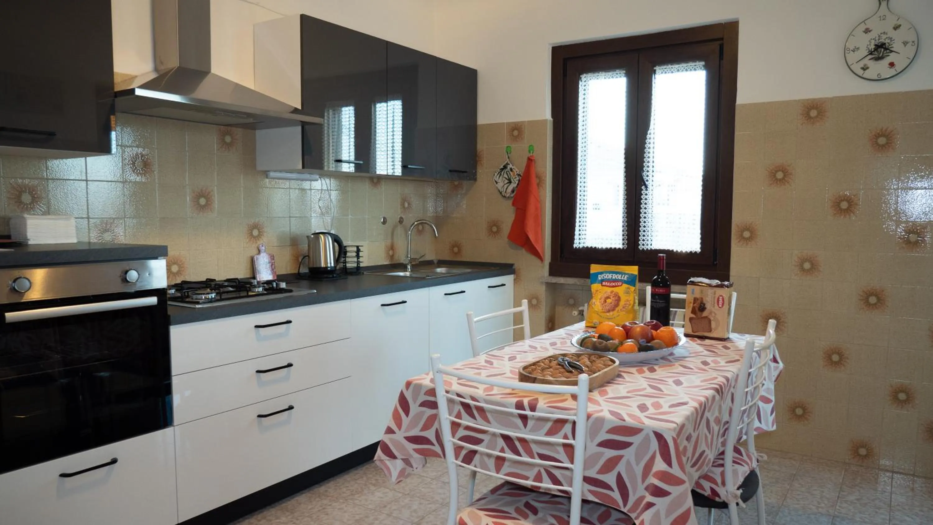 Kitchen or kitchenette in Appartamento Nerio