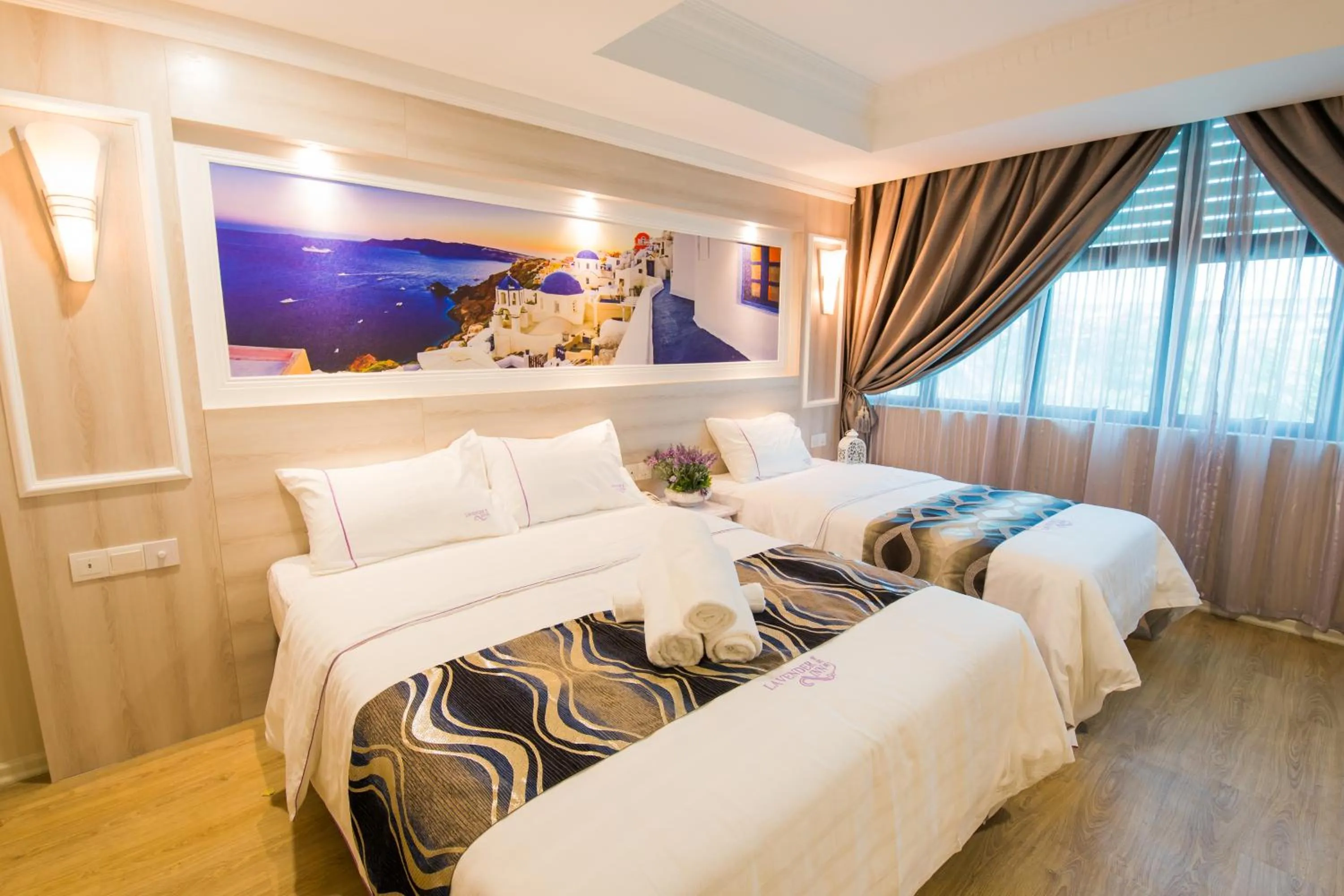 Photo of the whole room, Bed in Lavender Inn USJ