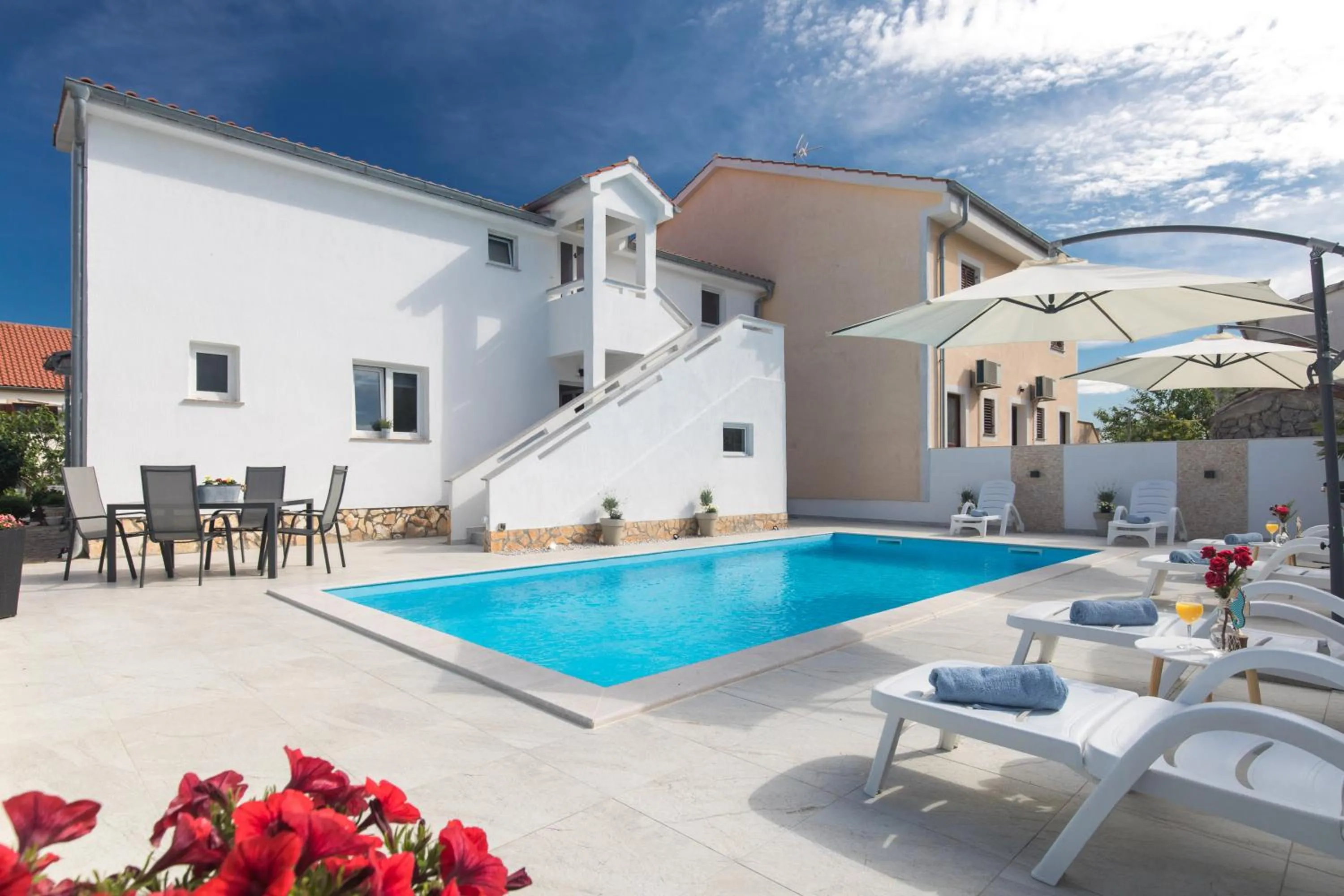 Apartment house LiJan