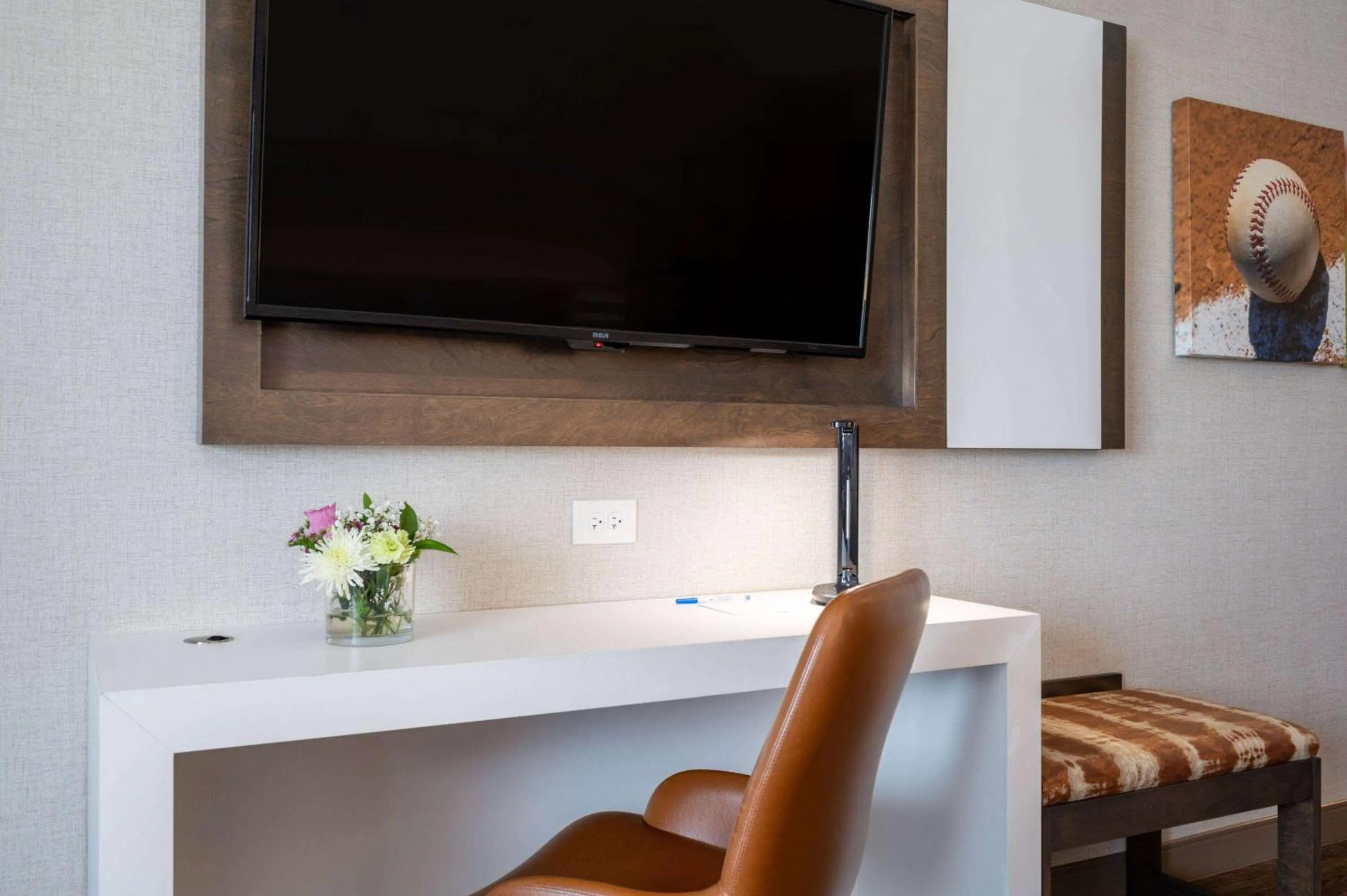 Photo of the whole room in Wyndham Westfield