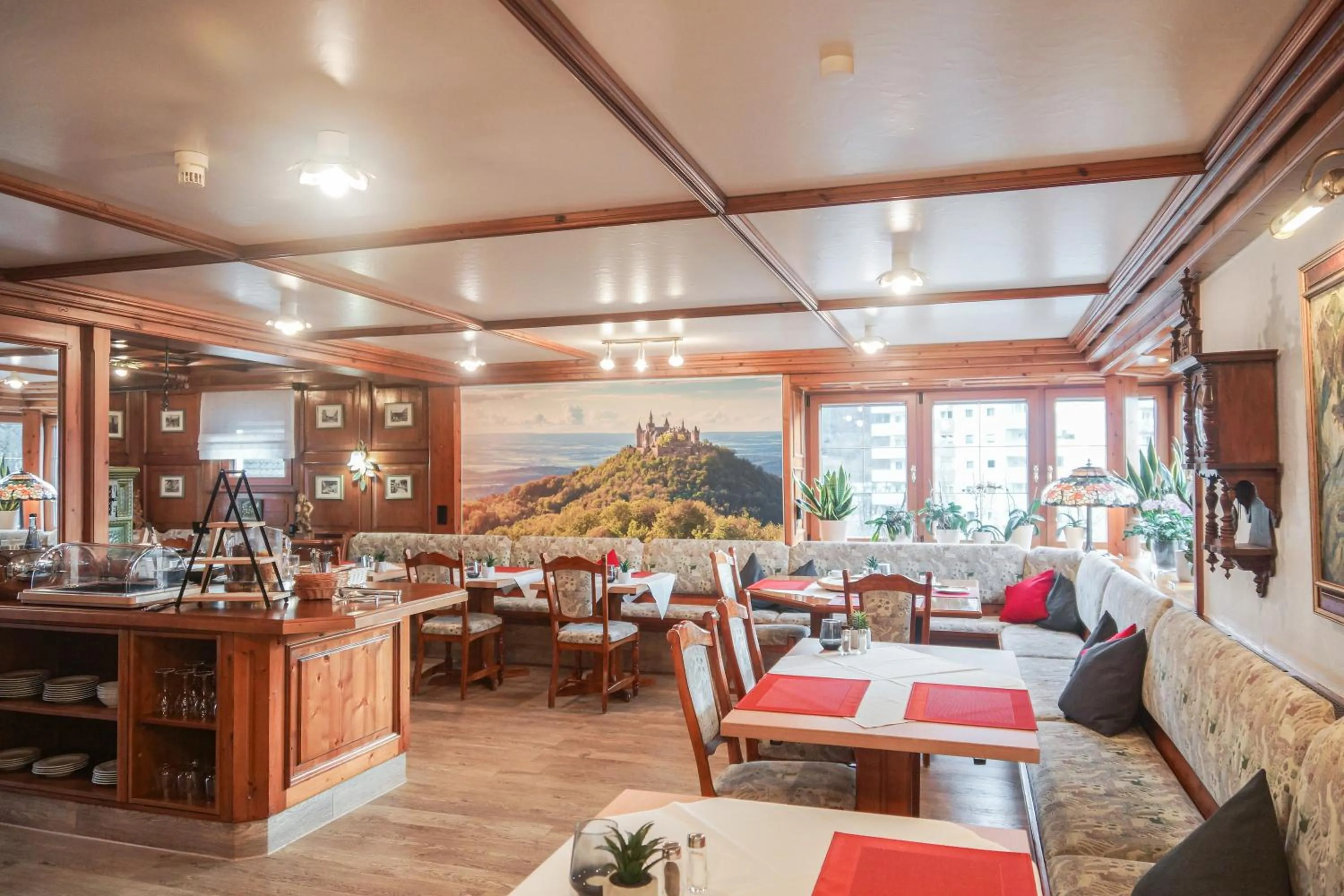 Restaurant/places to eat in Hotel Garni in der Breite