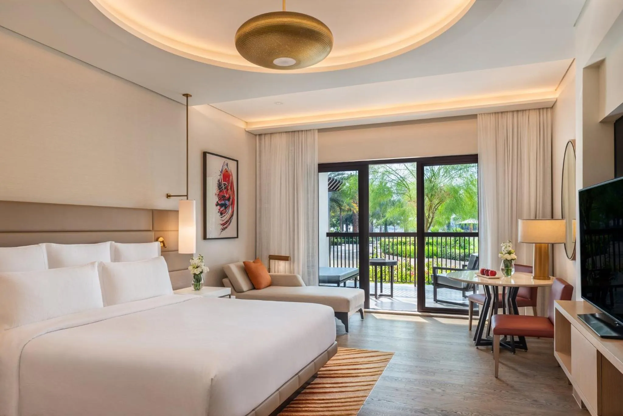 Photo of the whole room, Bed in InterContinental Fujairah Resort by IHG