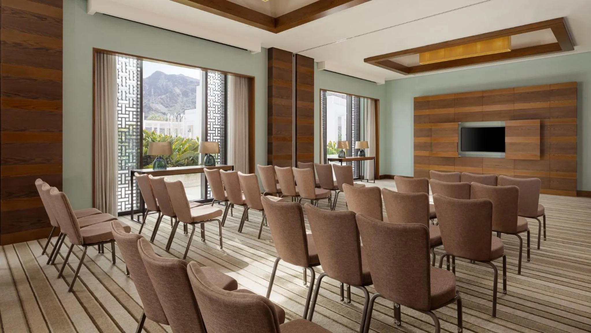 Meeting/conference room in InterContinental Fujairah Resort by IHG