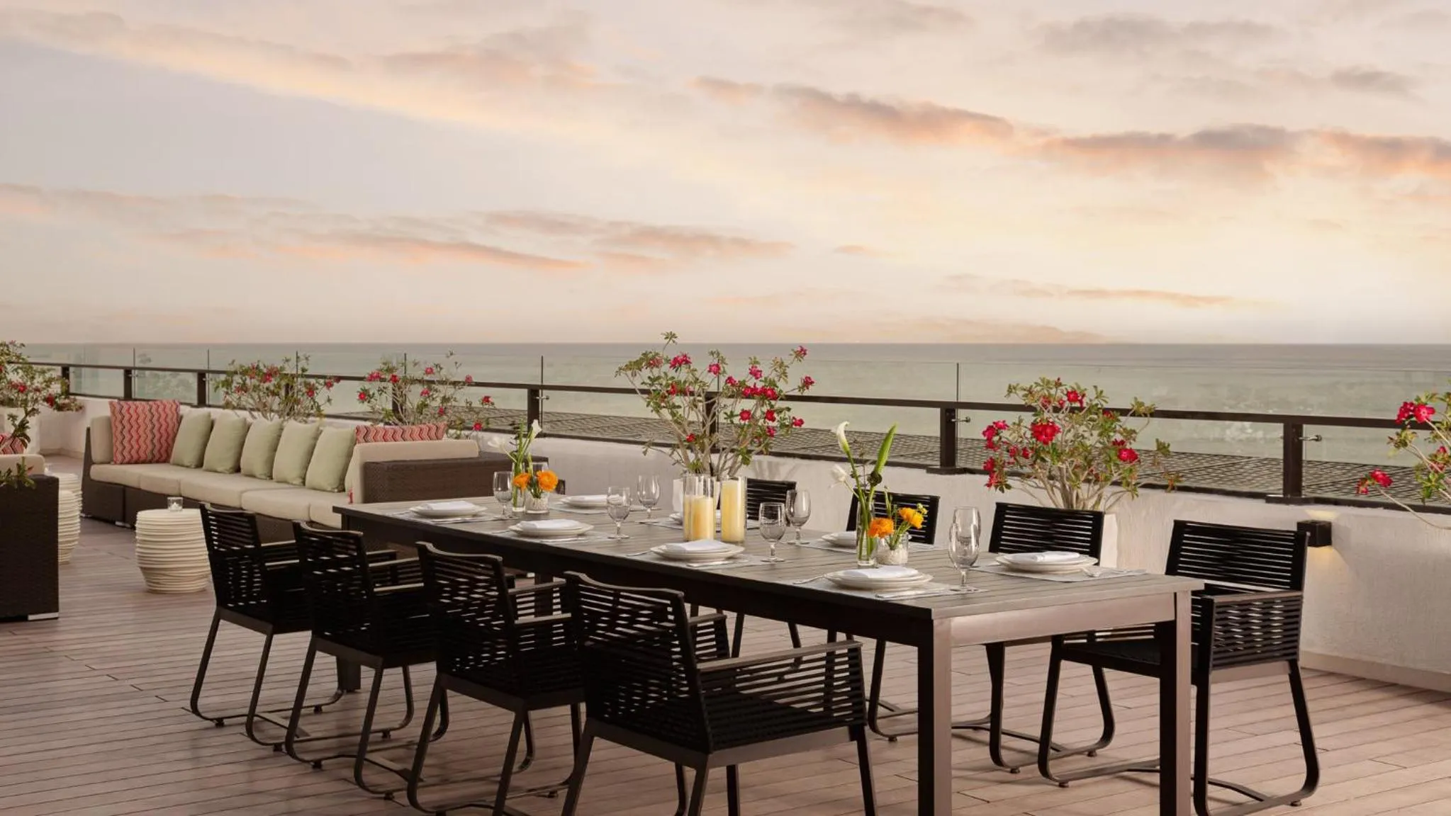 Meeting/conference room in InterContinental Fujairah Resort by IHG