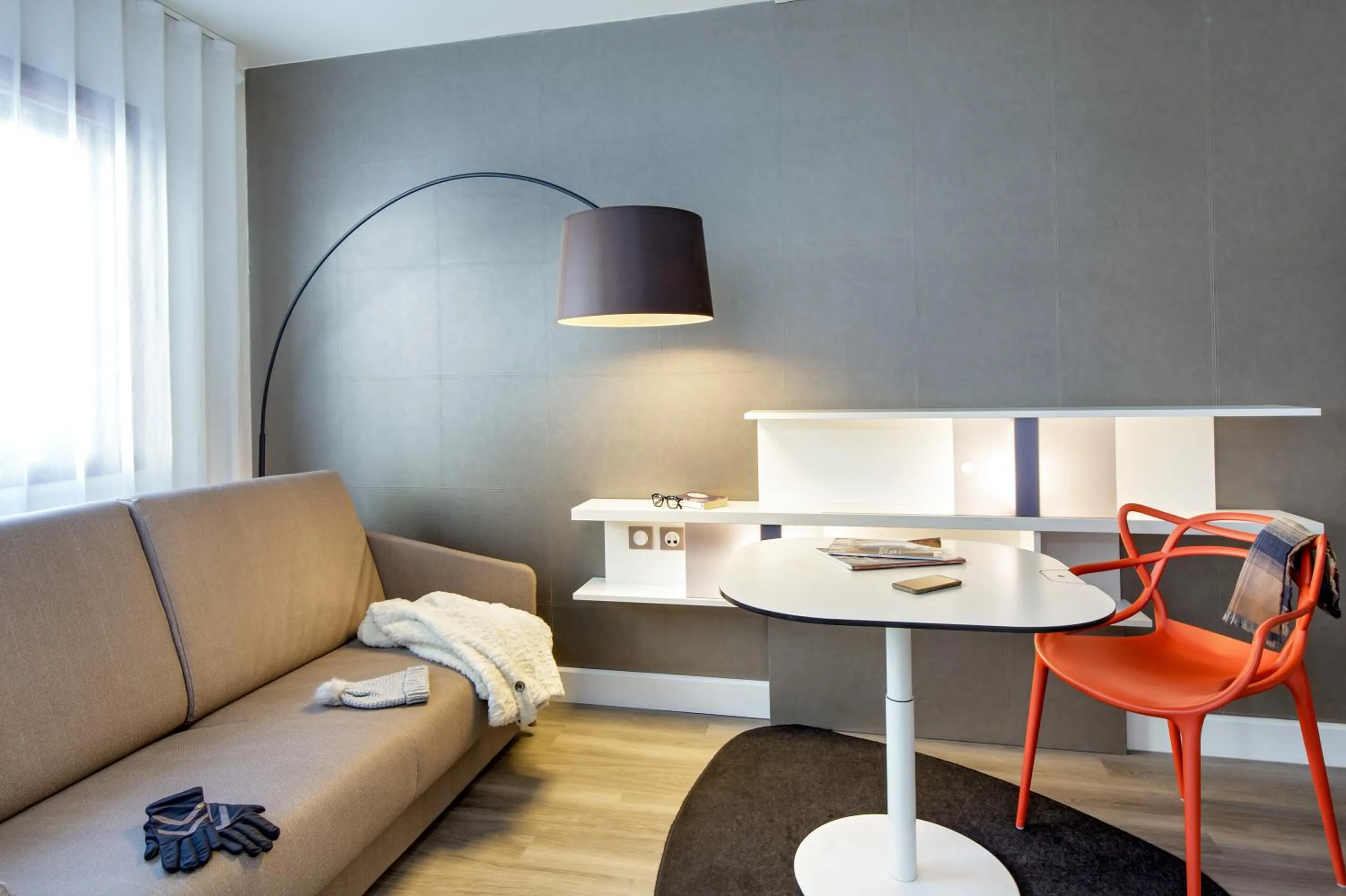 Seating area in Novotel Suites Perpignan Centre - Grandes Suites & Confort Centre-Ville