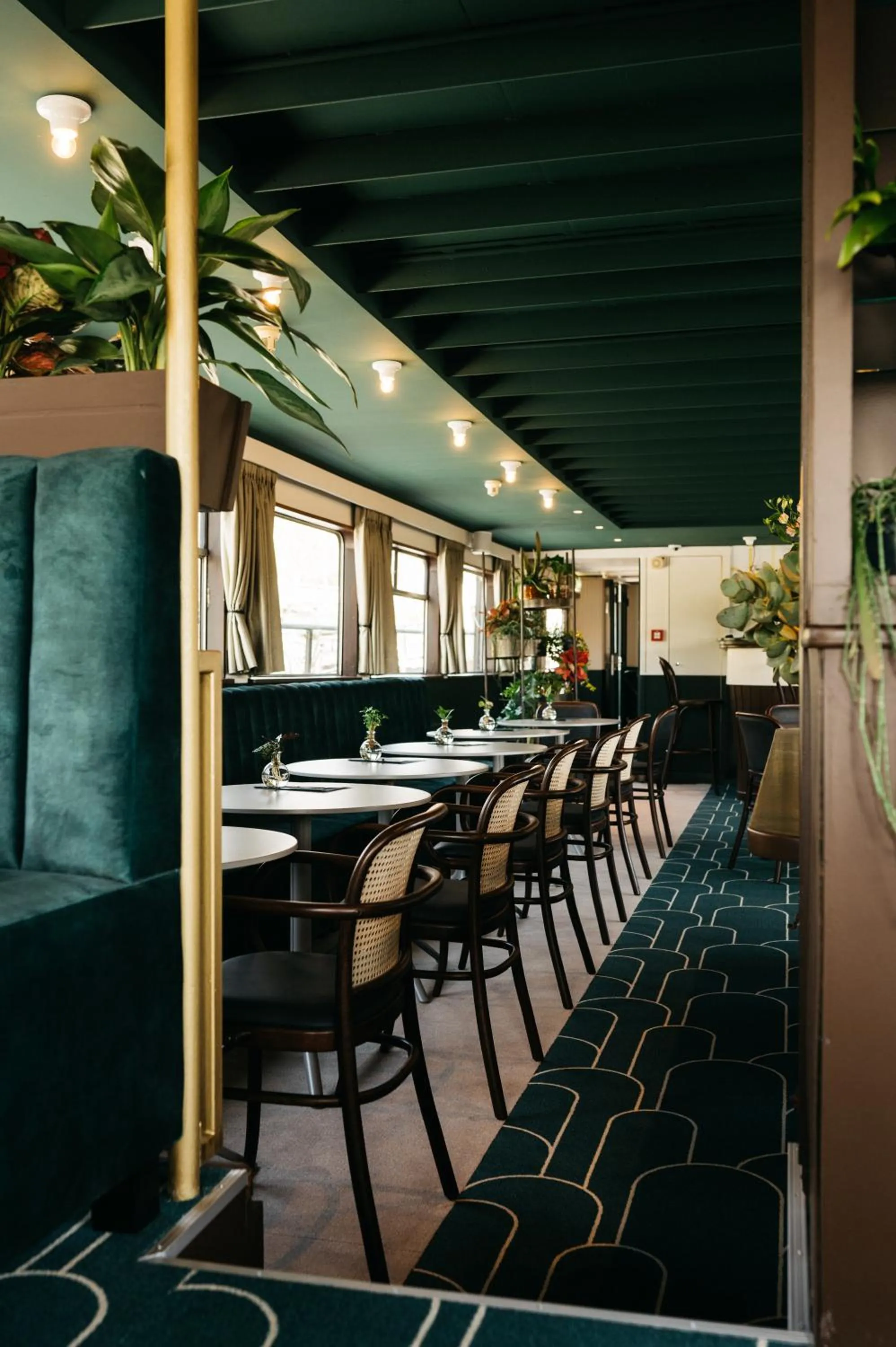 Restaurant/places to eat in Botel Maastricht