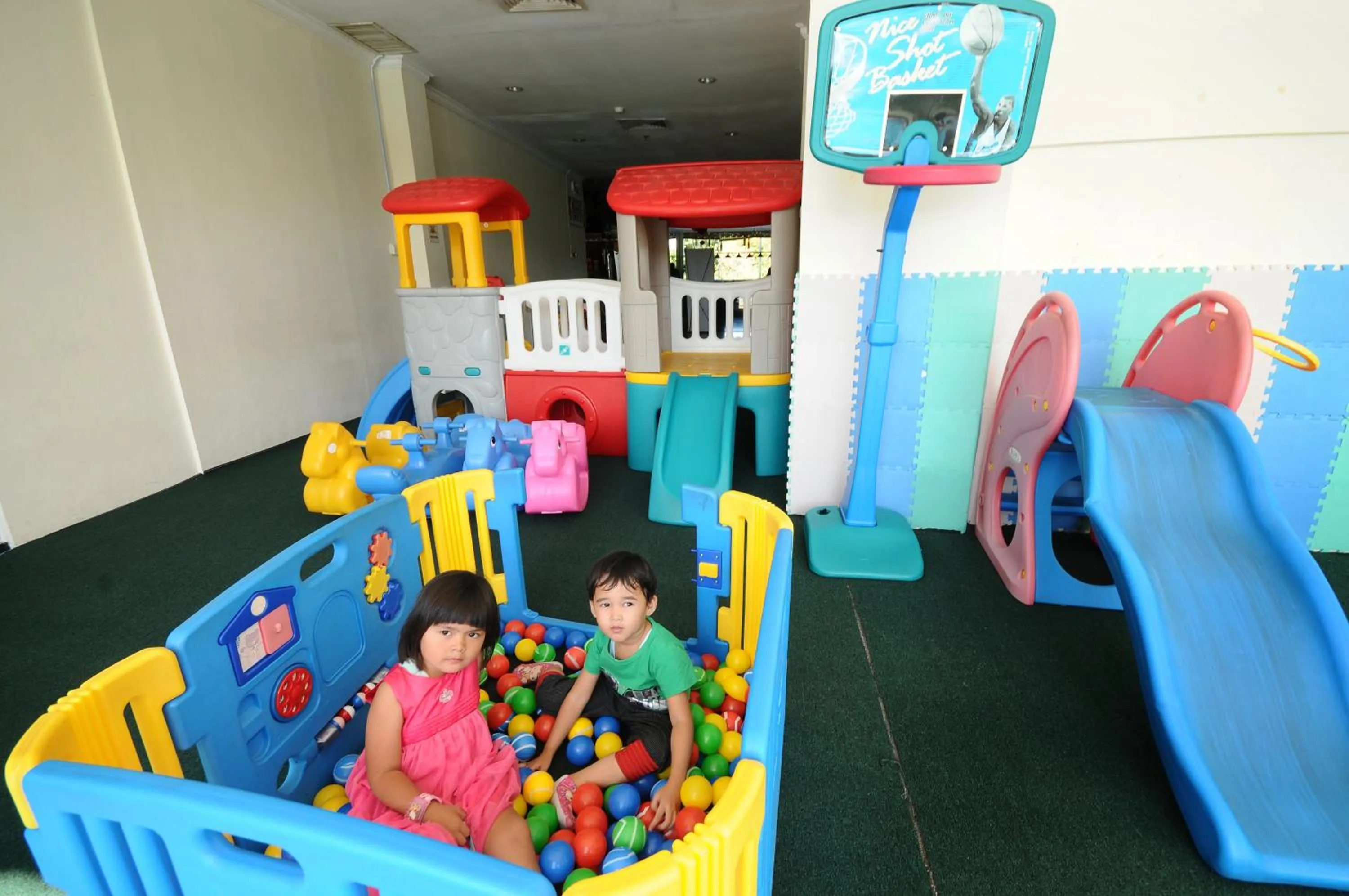 Kids's club in Golden View Hotel