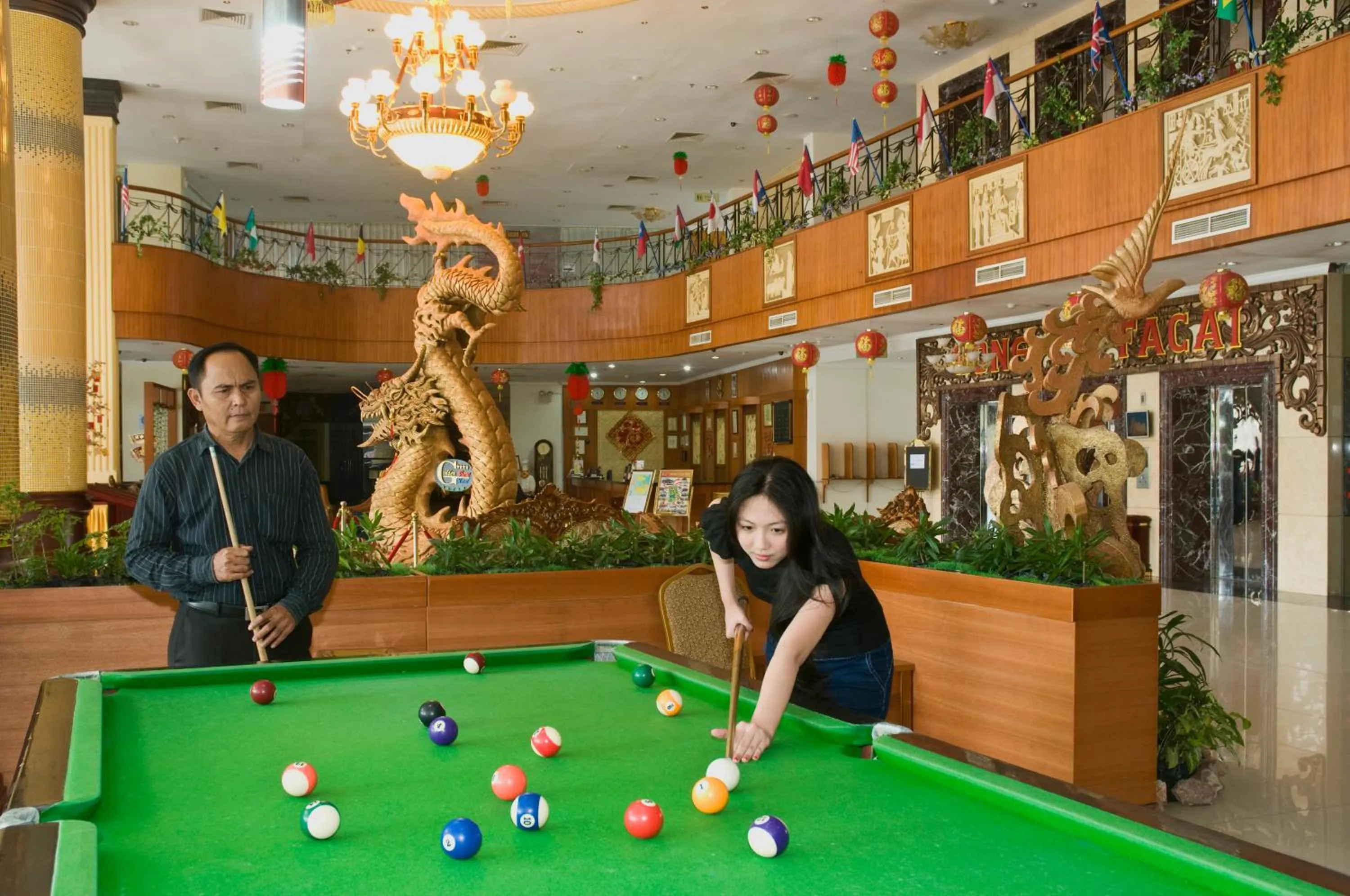 Billiard in Golden View Hotel