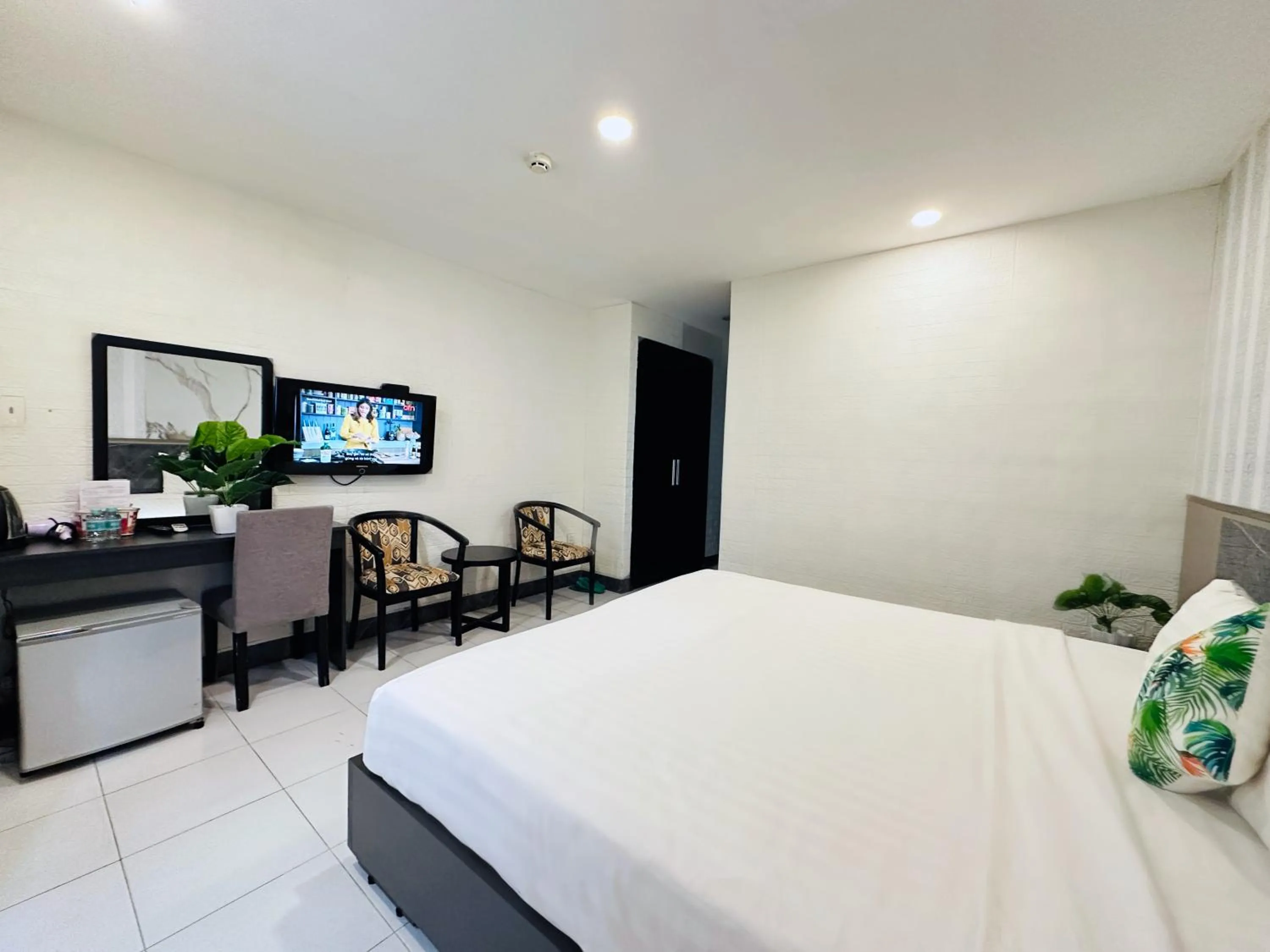 TV and multimedia, Bed in Centana Ben Thanh Hotel