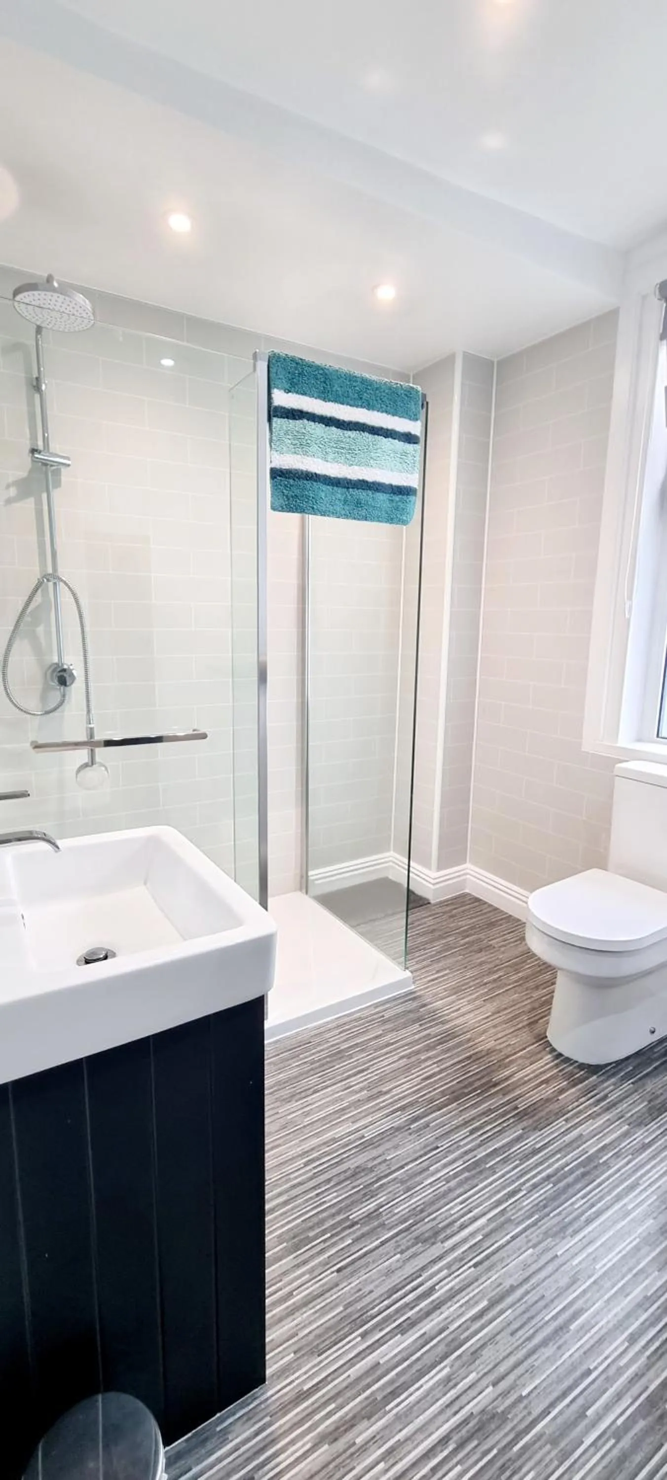 Shower in The Mariner Hotel