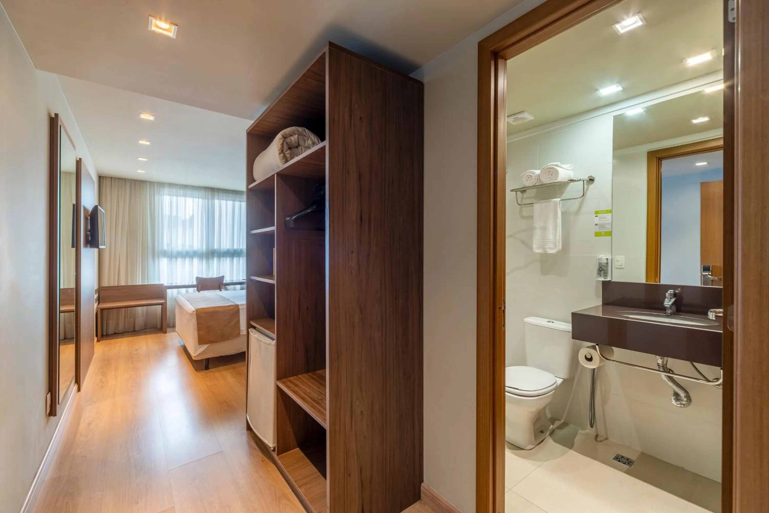 Bedroom in Hotel Laghetto Vivace