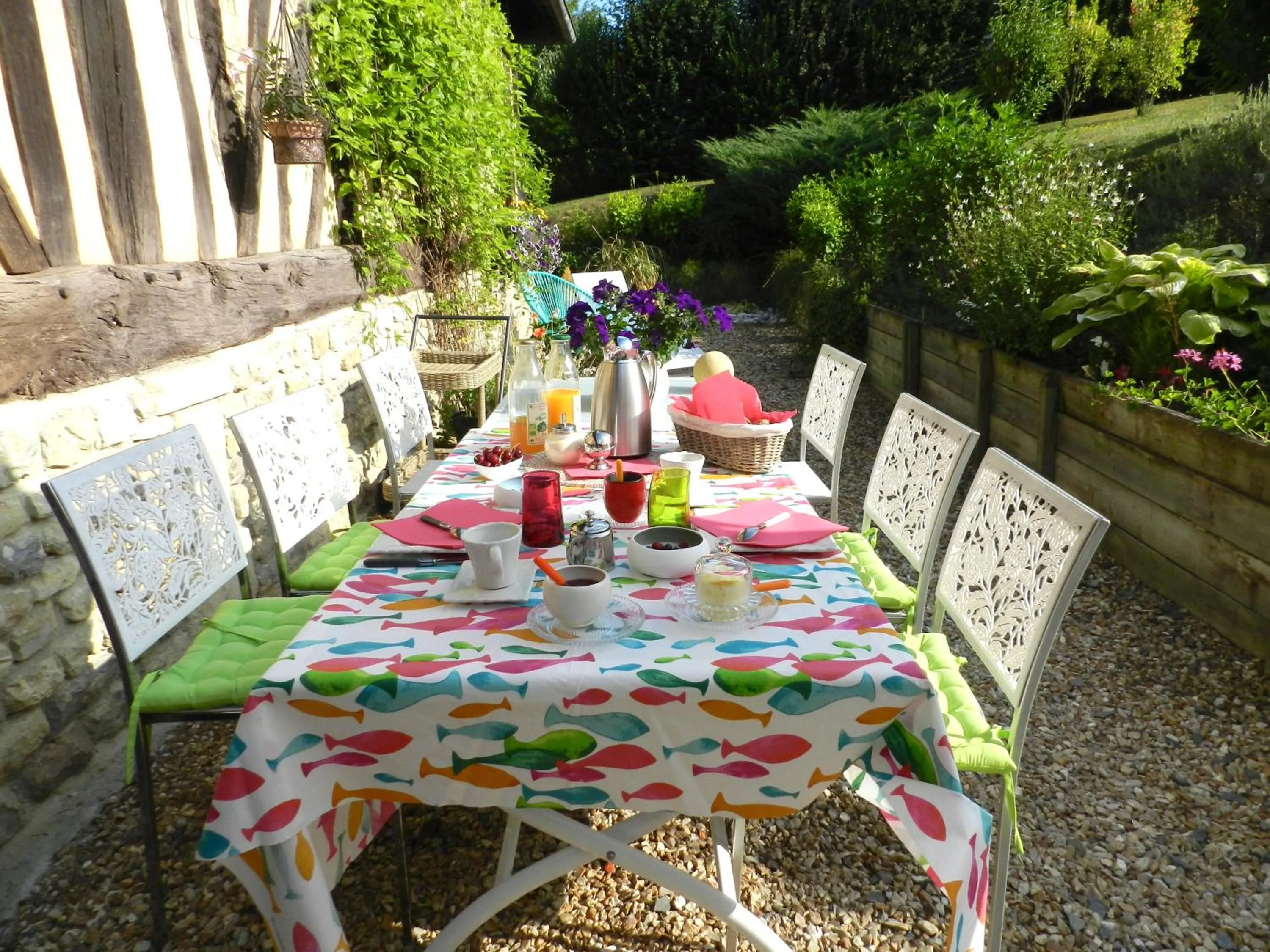 Continental breakfast in Le Pressoir