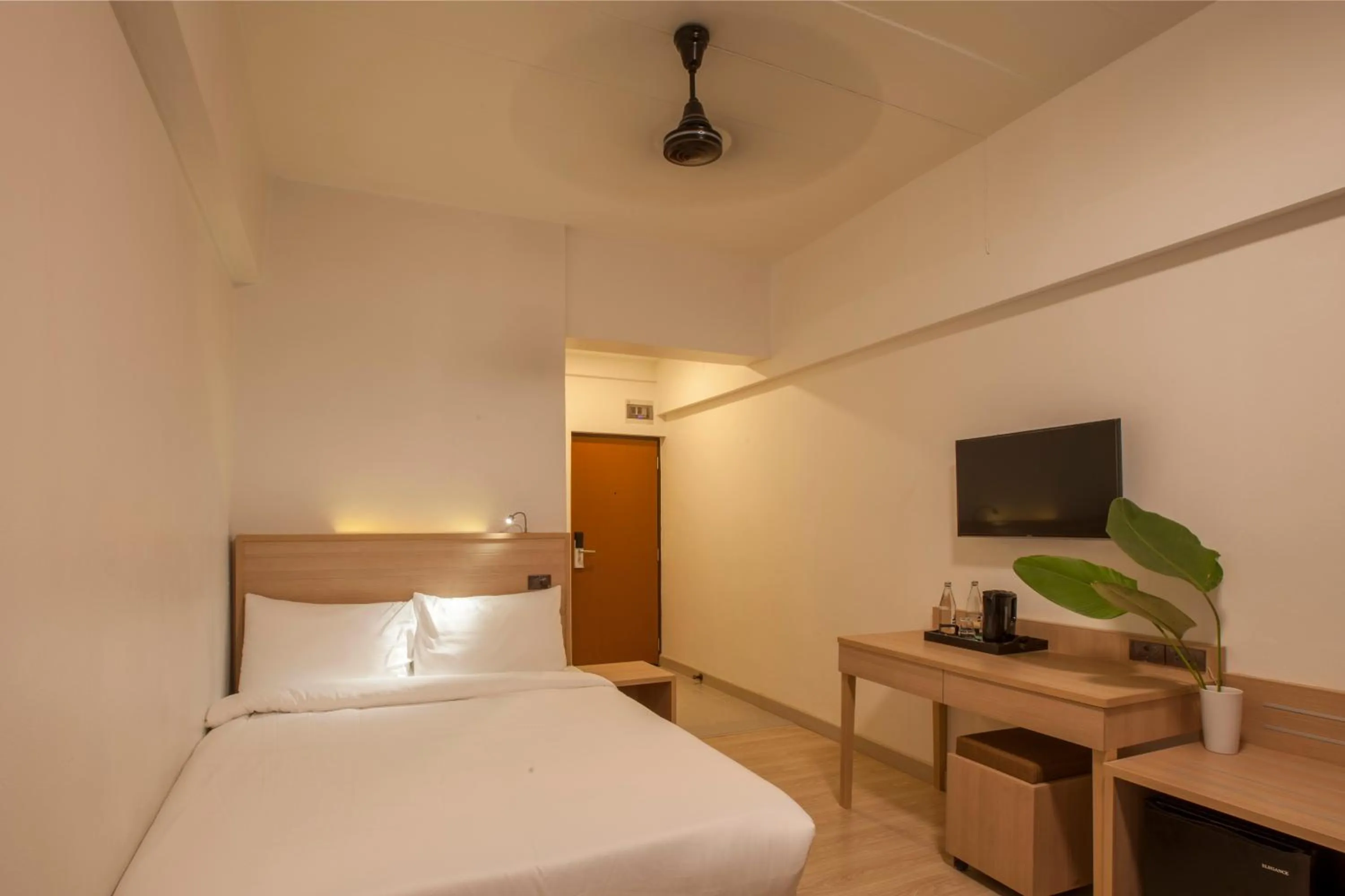 Bed in RCN Court & Inn