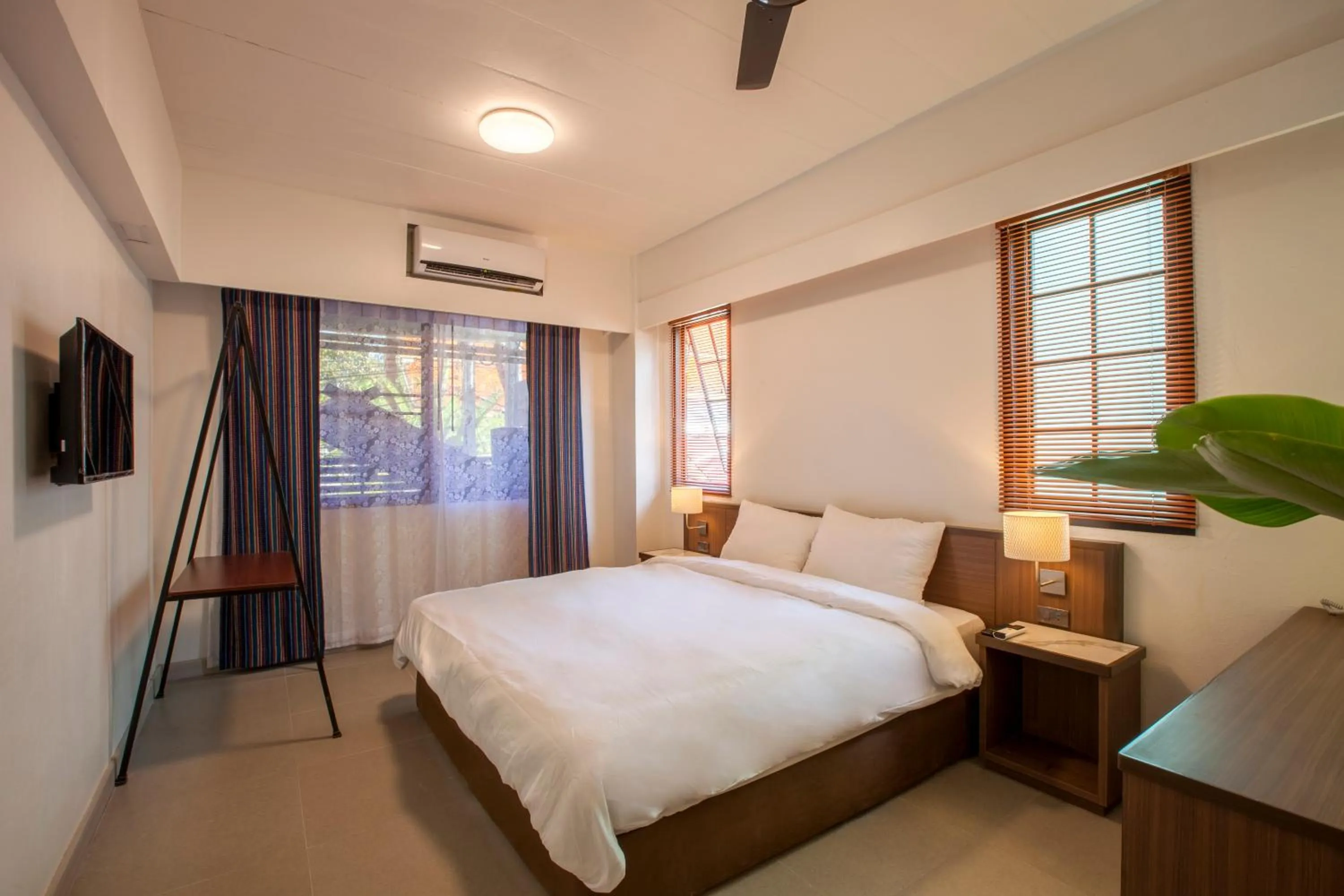 Bed in RCN Court & Inn