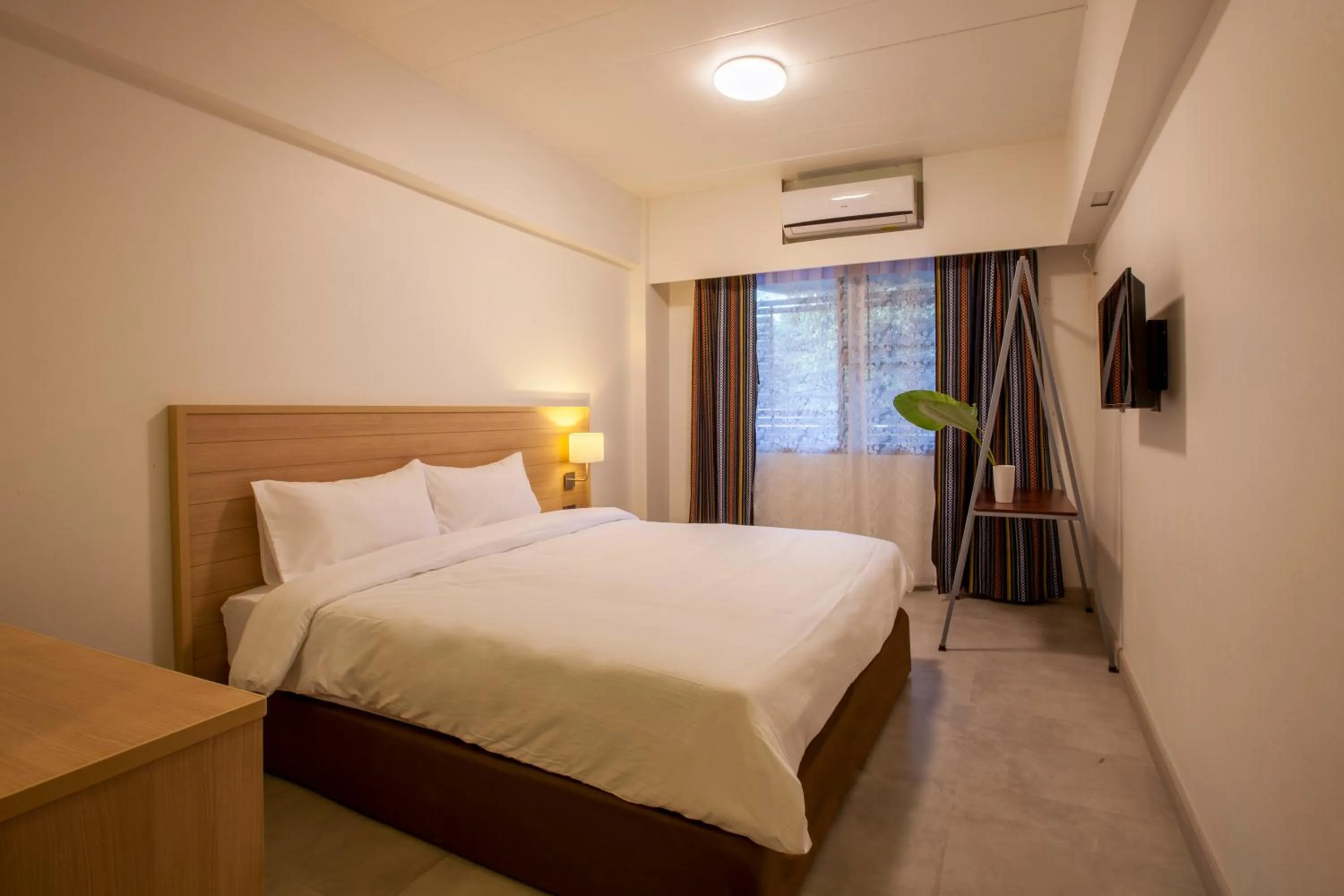 Bed in RCN Court & Inn