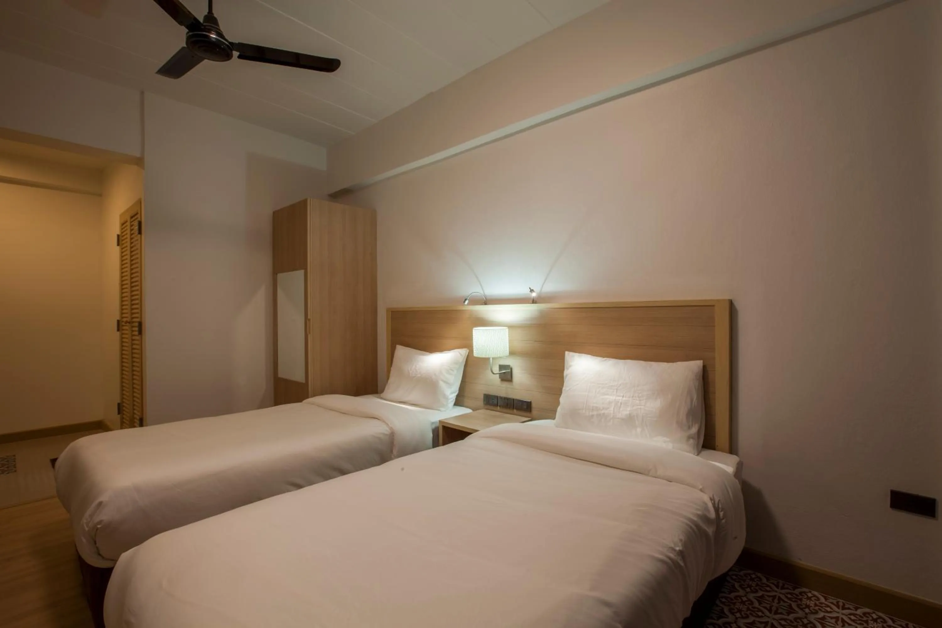 Bed in RCN Court & Inn