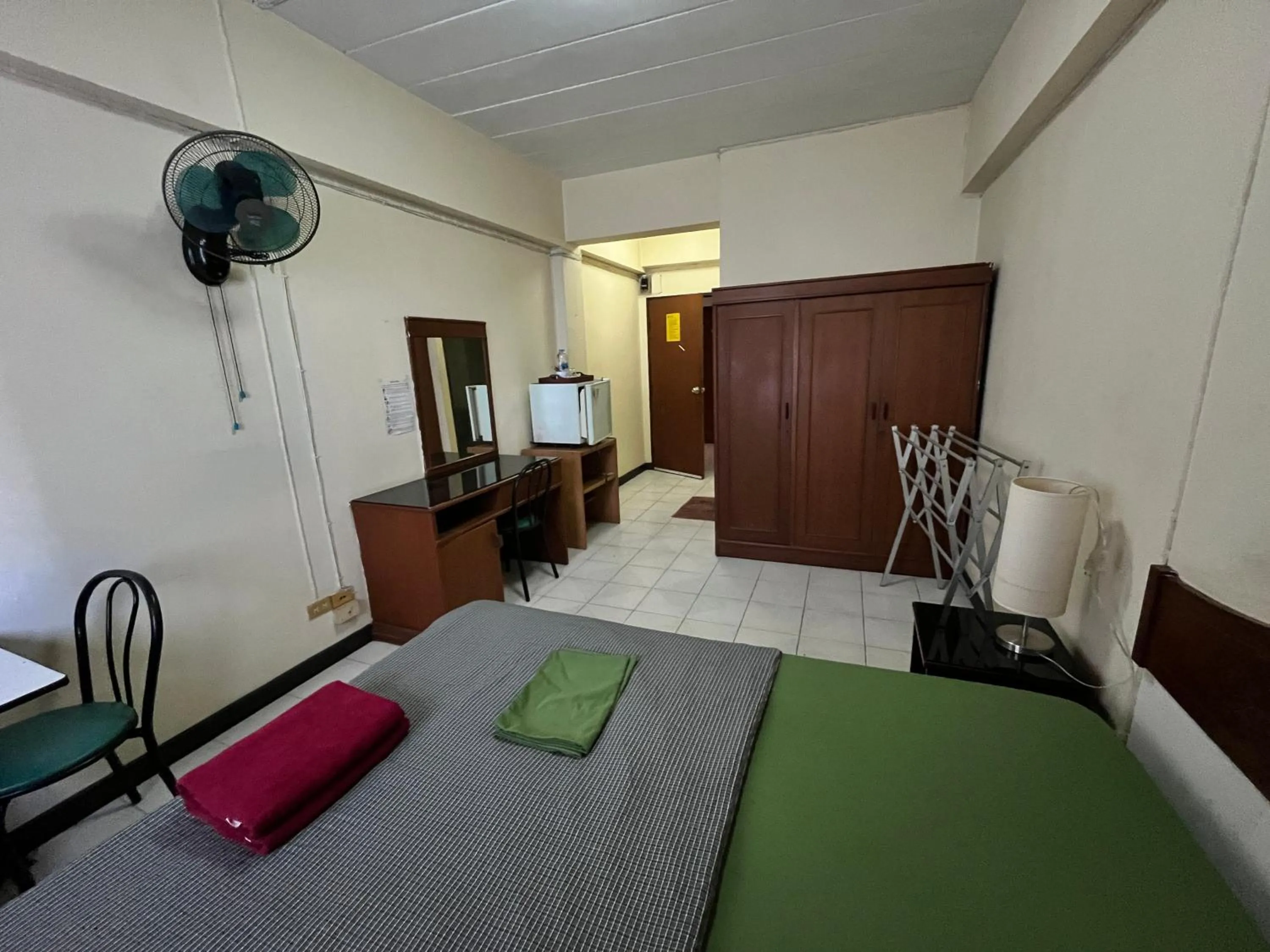 Bed in RCN Court & Inn