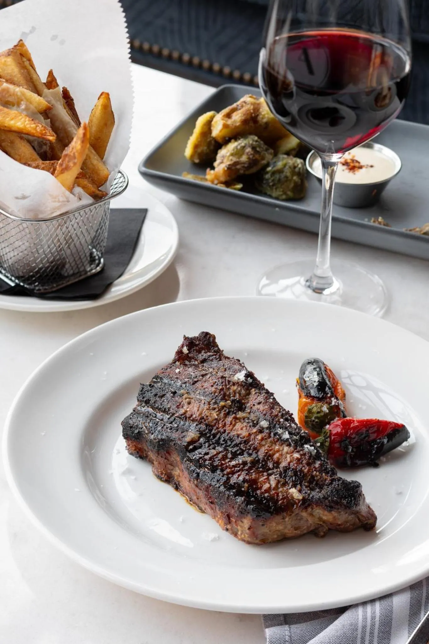 Restaurant/places to eat in Archer Hotel Boston/Burlington