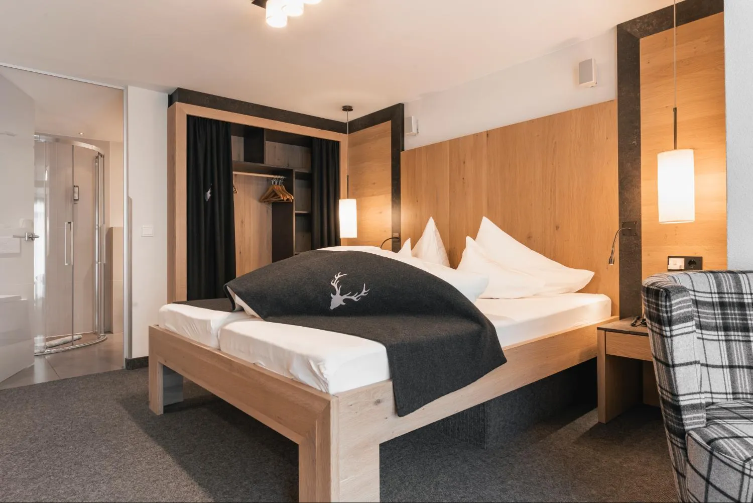 Photo of the whole room, Bed in Hotel Jerzner Hof 4 Sterne Superior